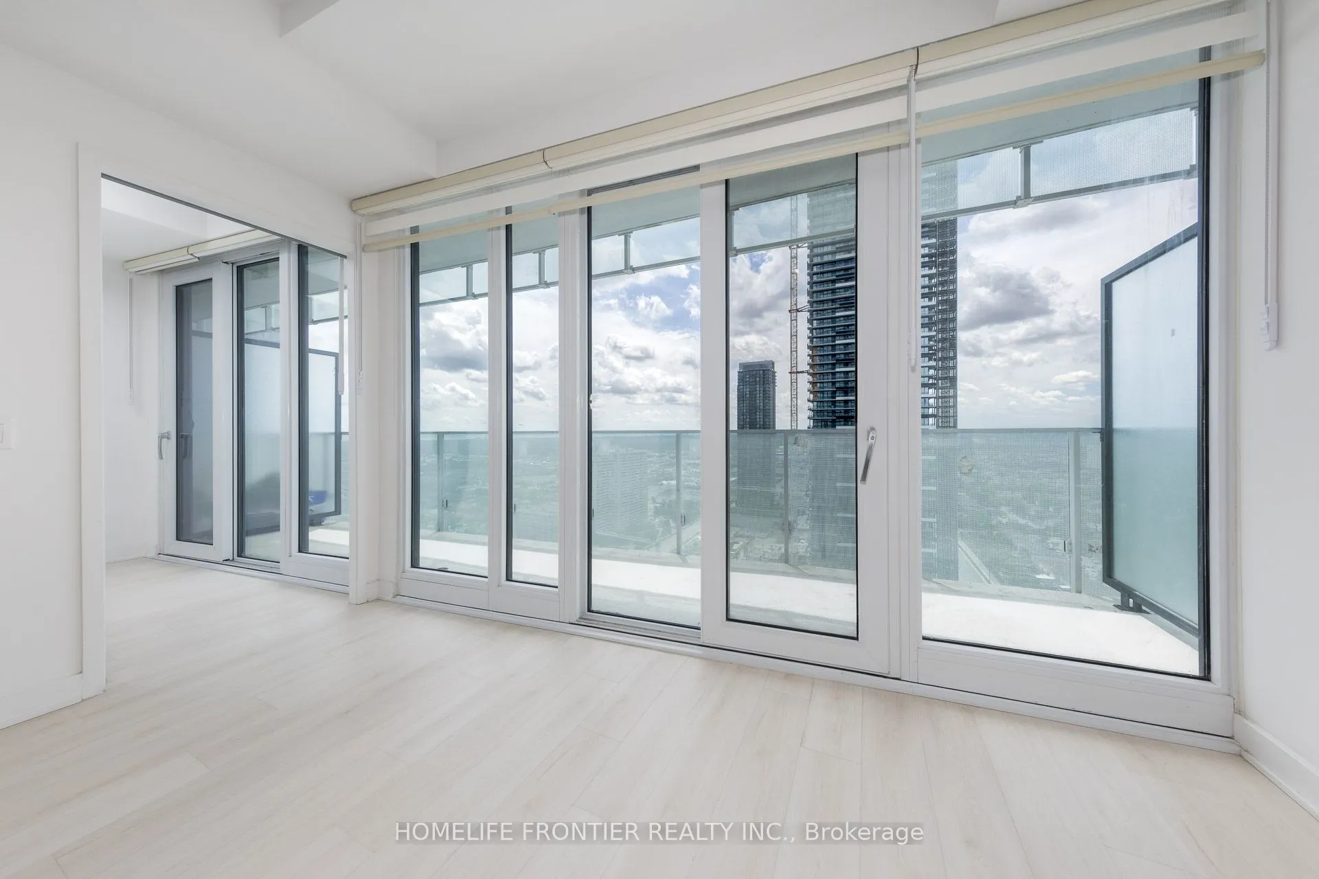 3900 Confederation Parkway, #2807