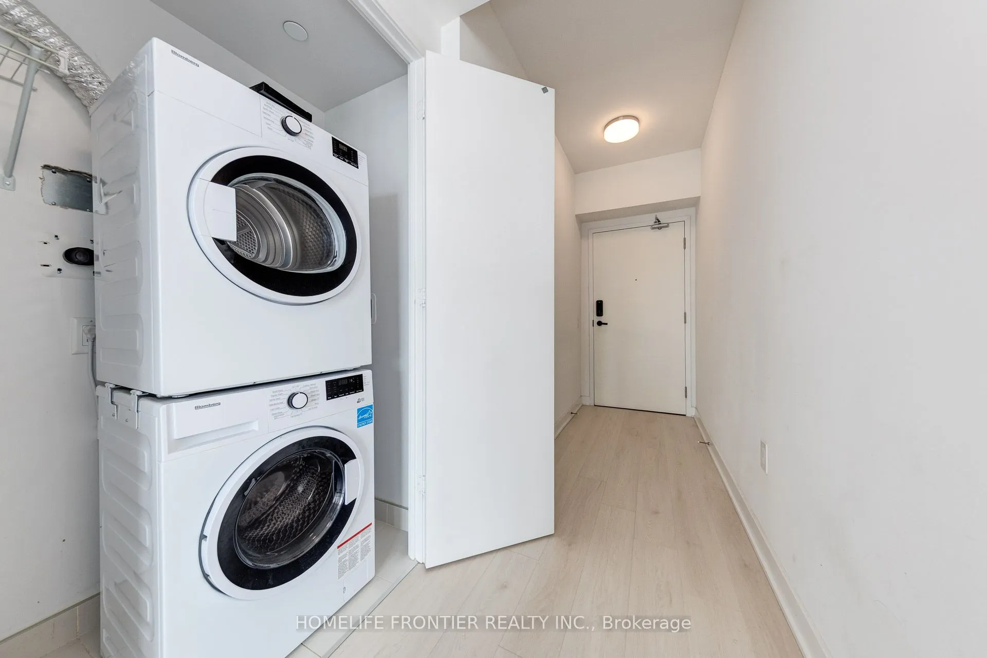 3900 Confederation Parkway, #2807