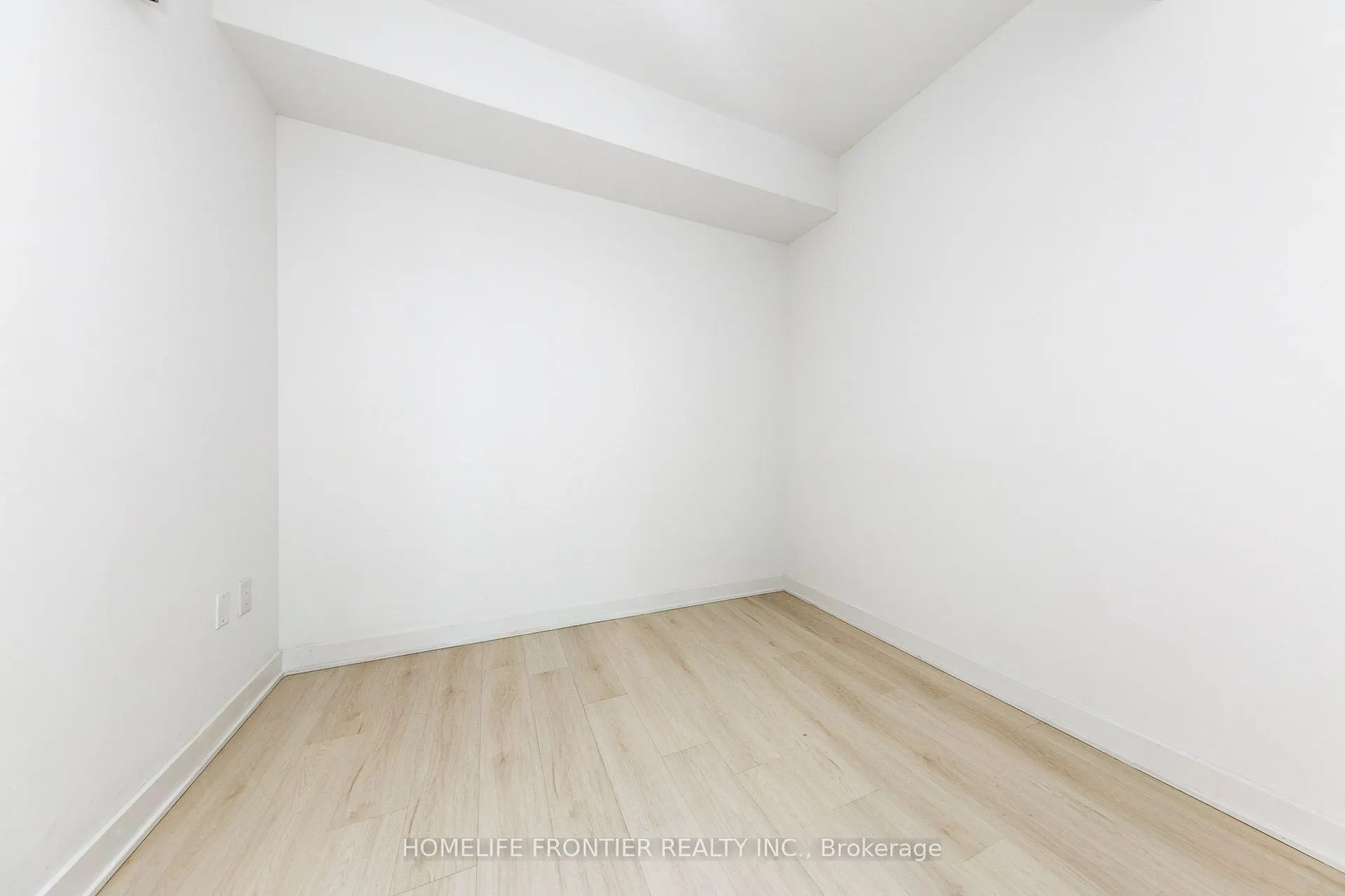 3900 Confederation Parkway, #2807