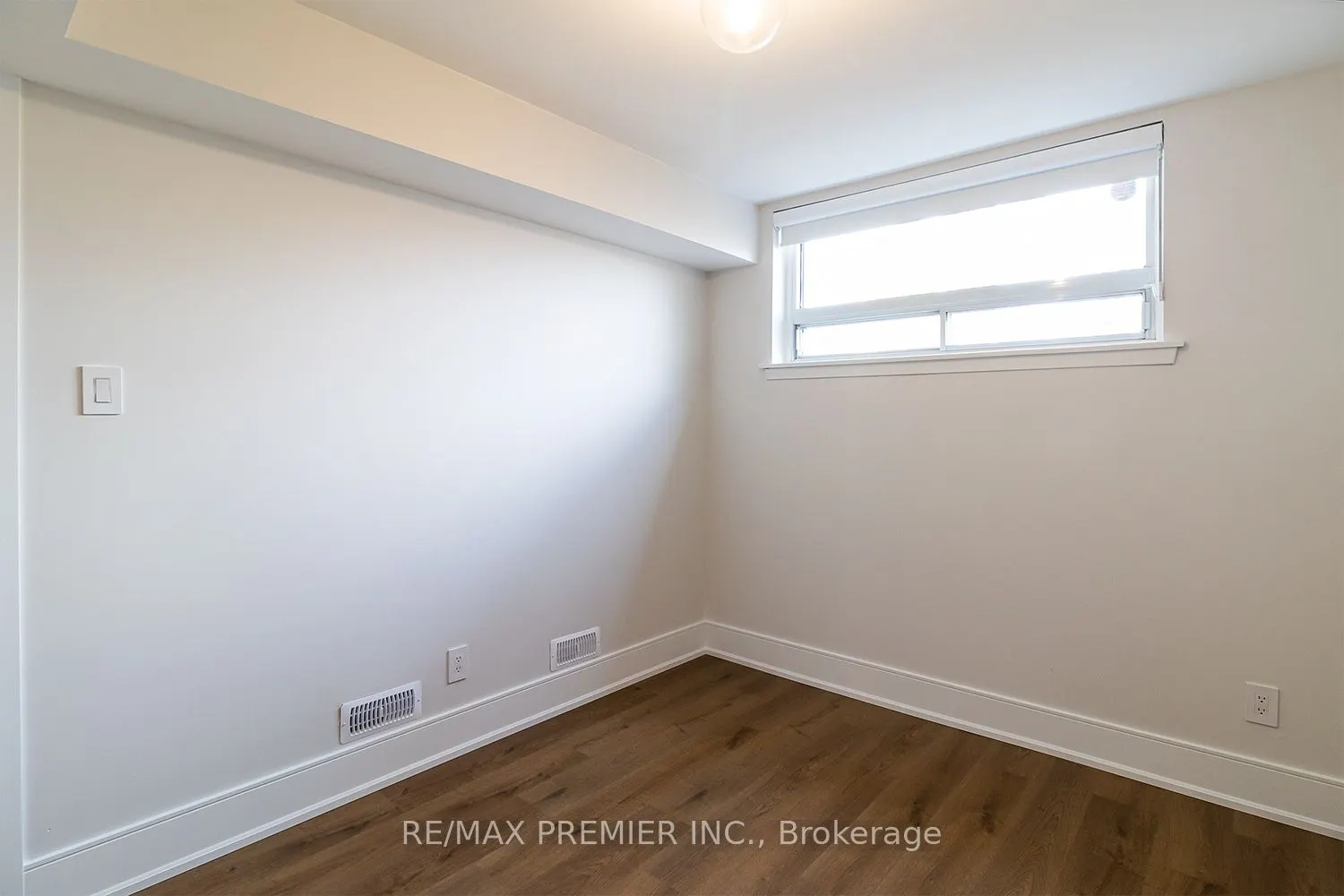 2461 Padstow Crescent