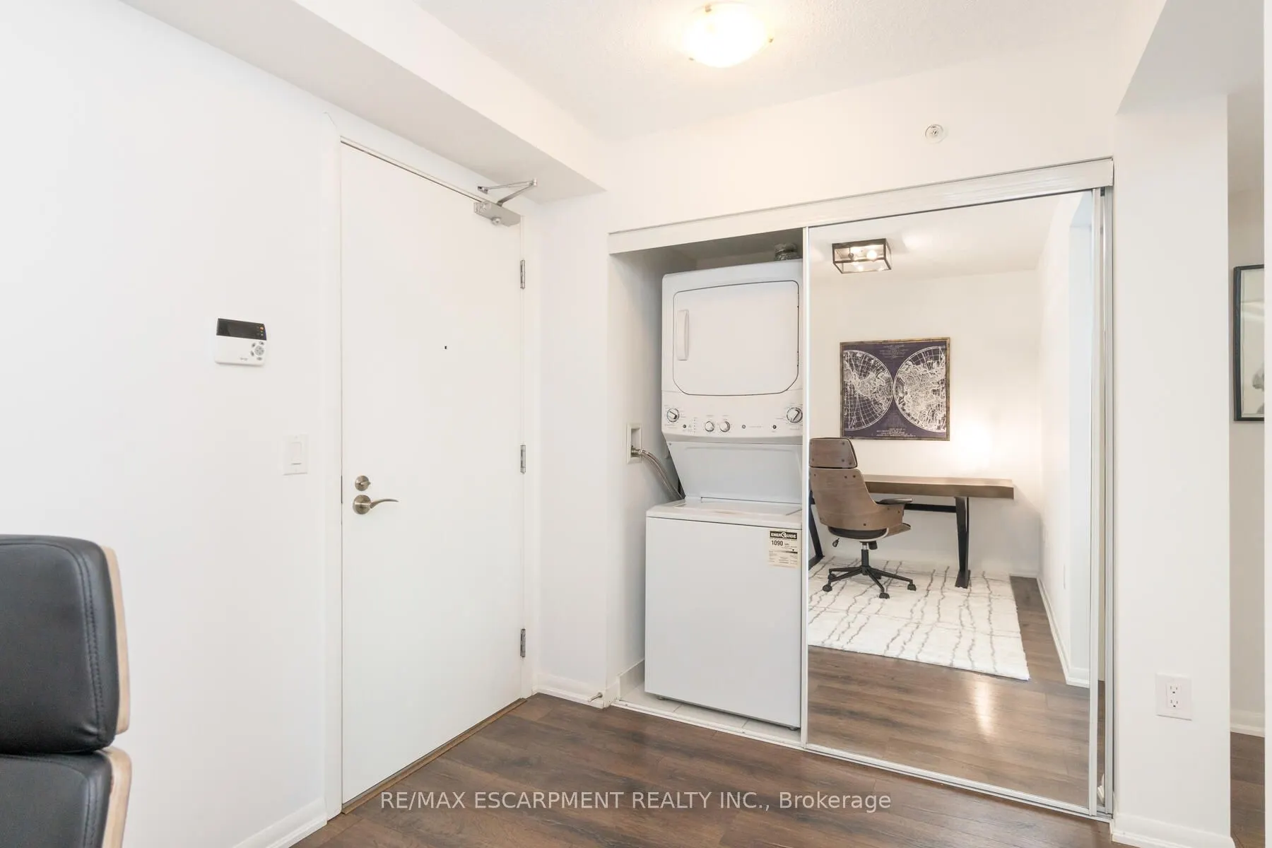 830 Lawrence Avenue, #441