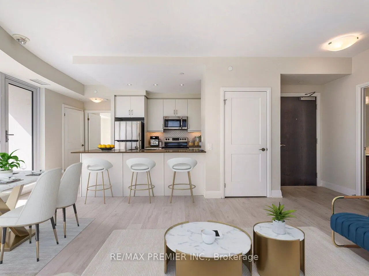 15 Lynch Street, #1805