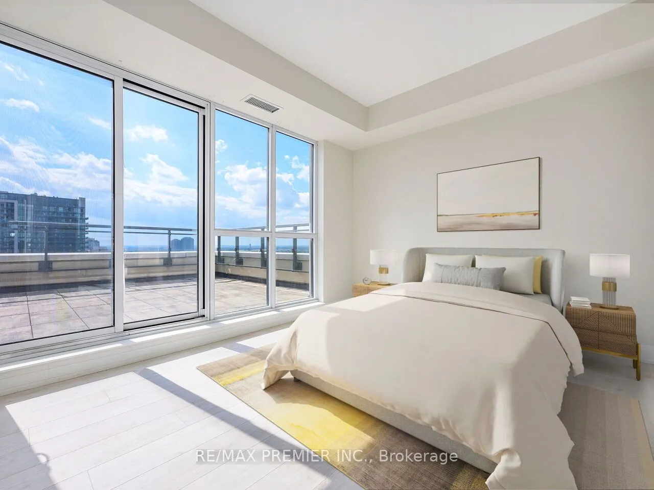 15 Lynch Street, #1805