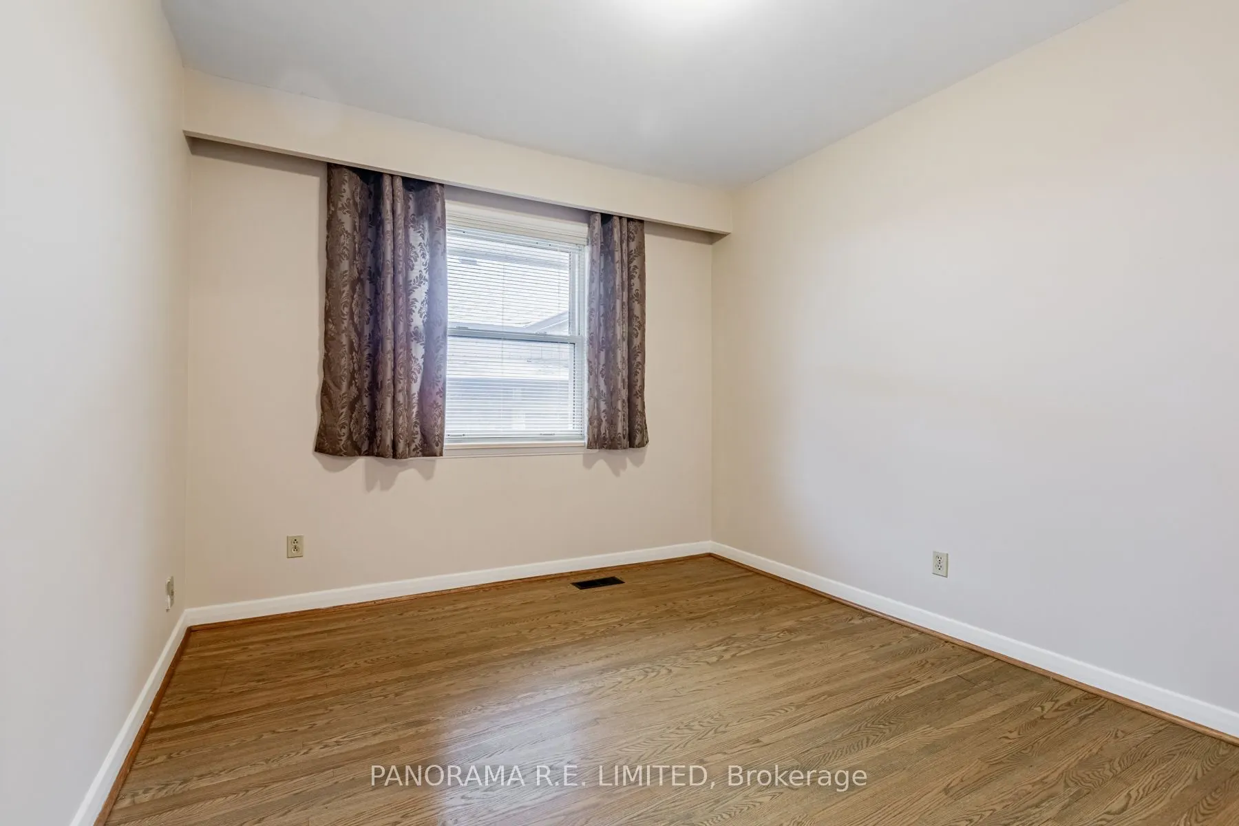 51 Laurelwood Crescent