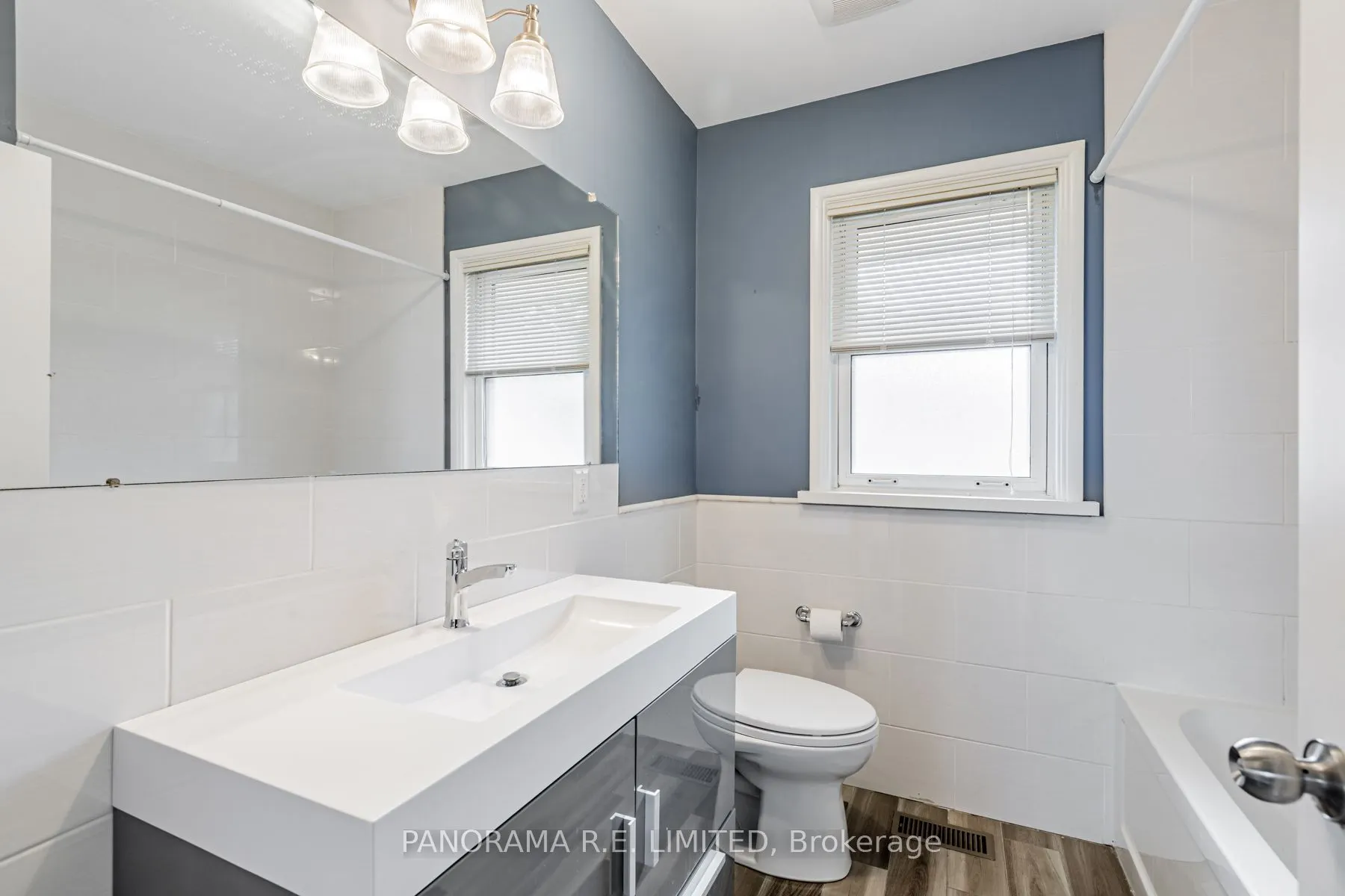 51 Laurelwood Crescent