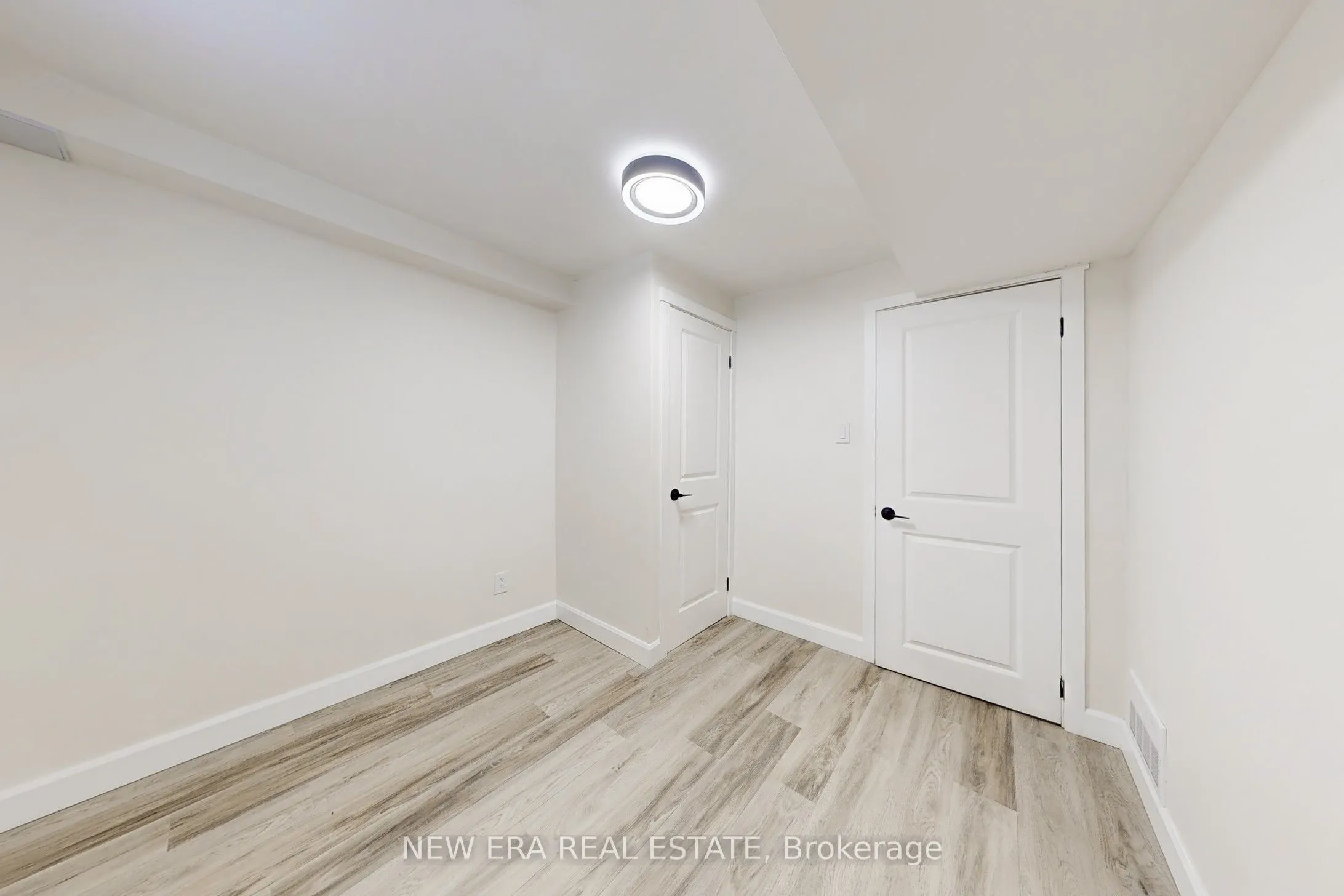 96 Toba Crescent