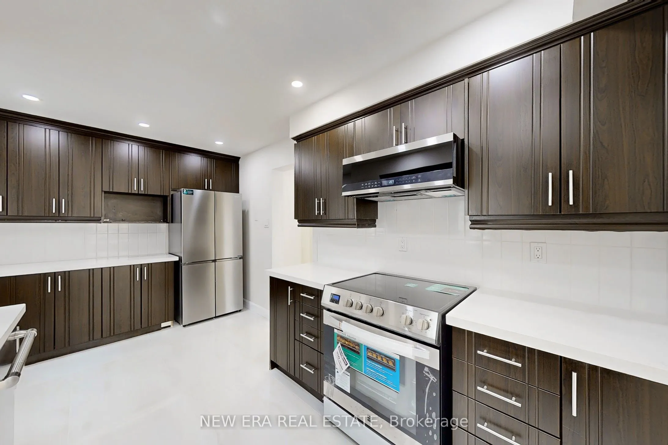 96 Toba Crescent
