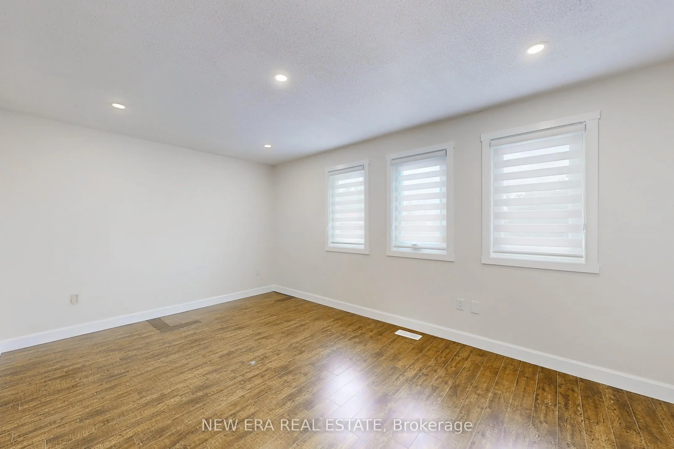 96 Toba Crescent