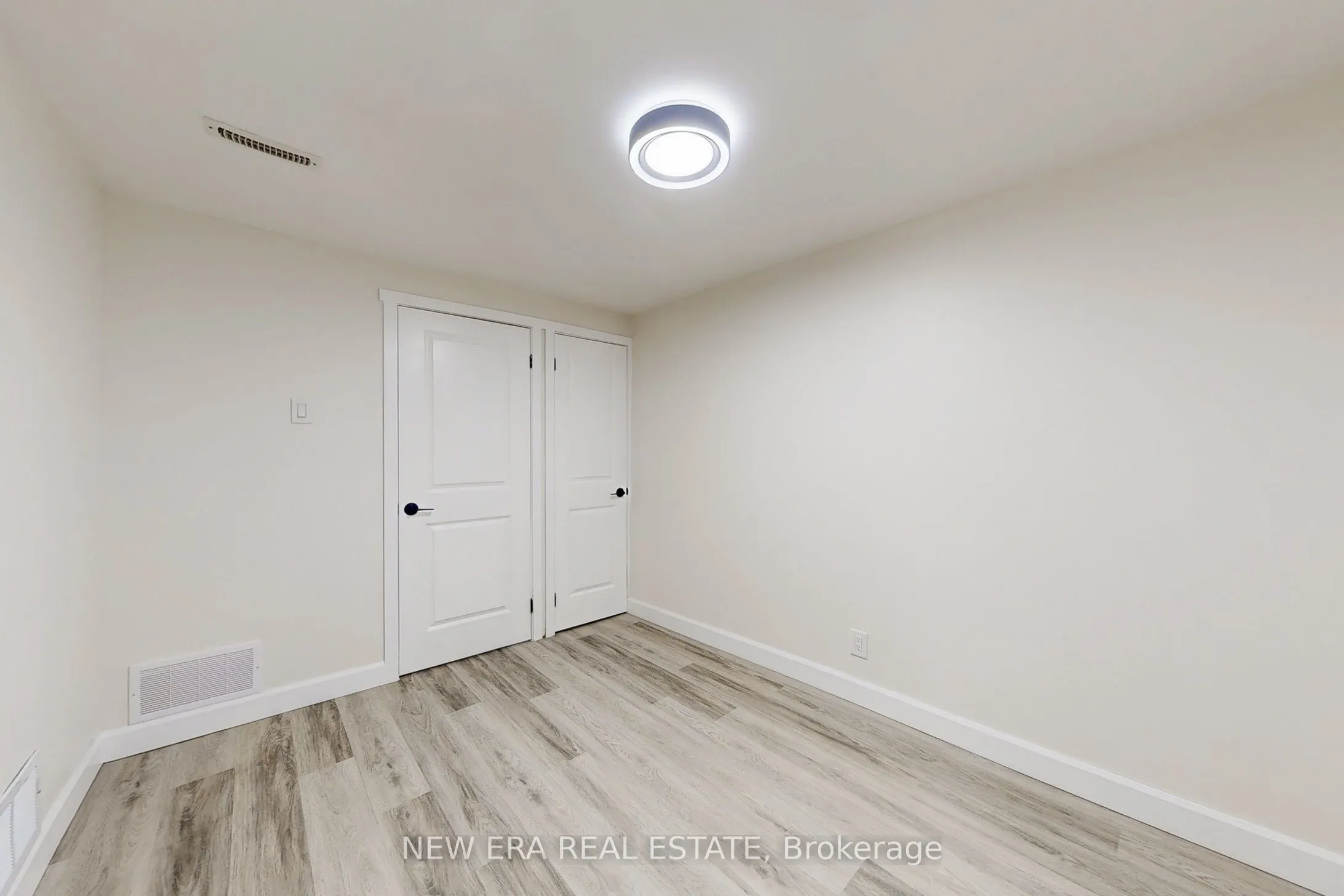 96 Toba Crescent