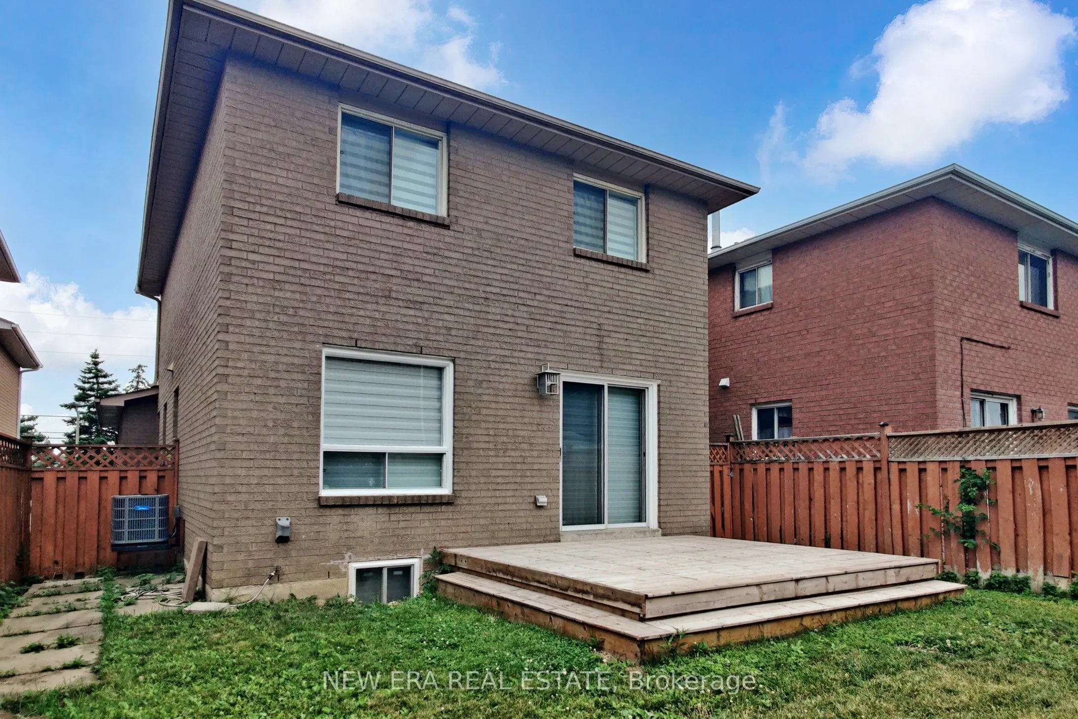 96 Toba Crescent