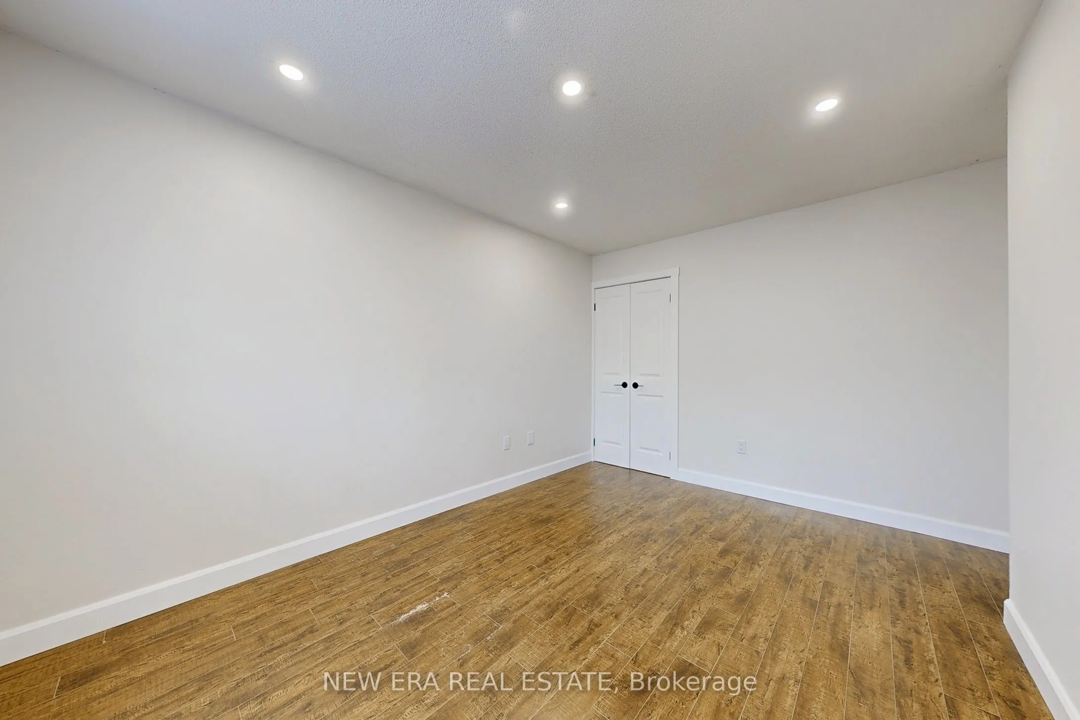 96 Toba Crescent