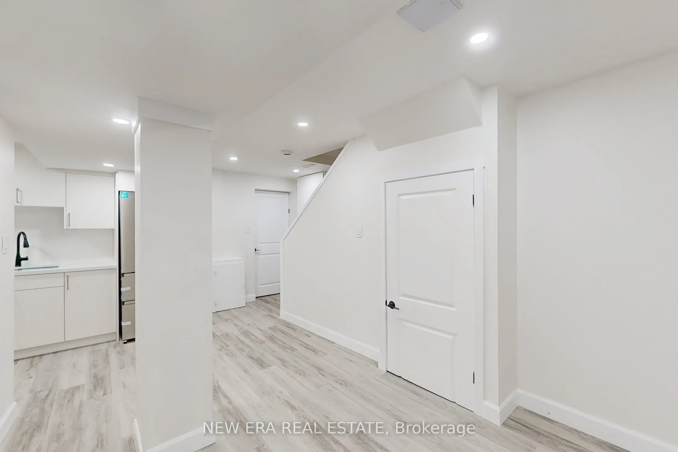 96 Toba Crescent