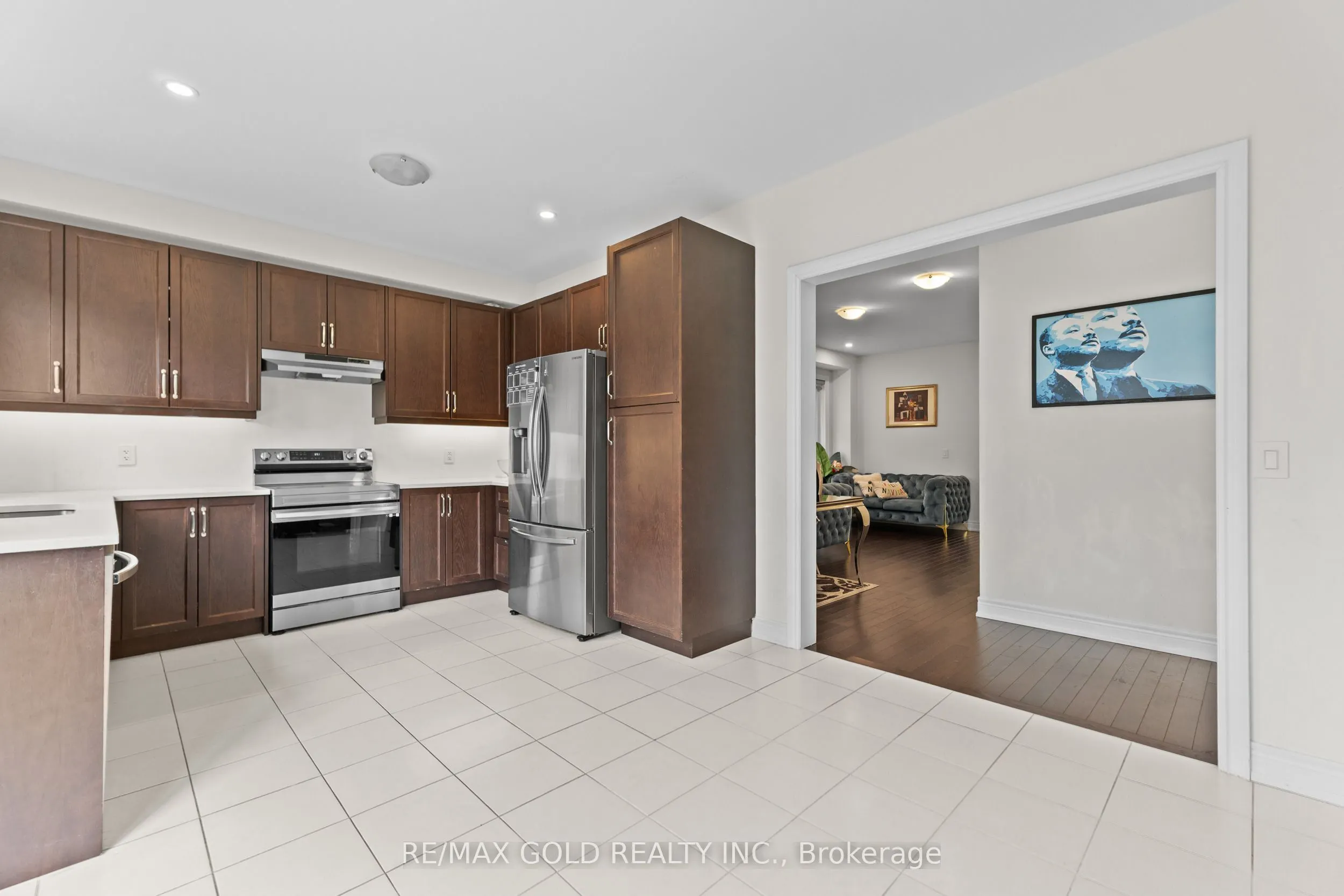 33 Tiger Crescent