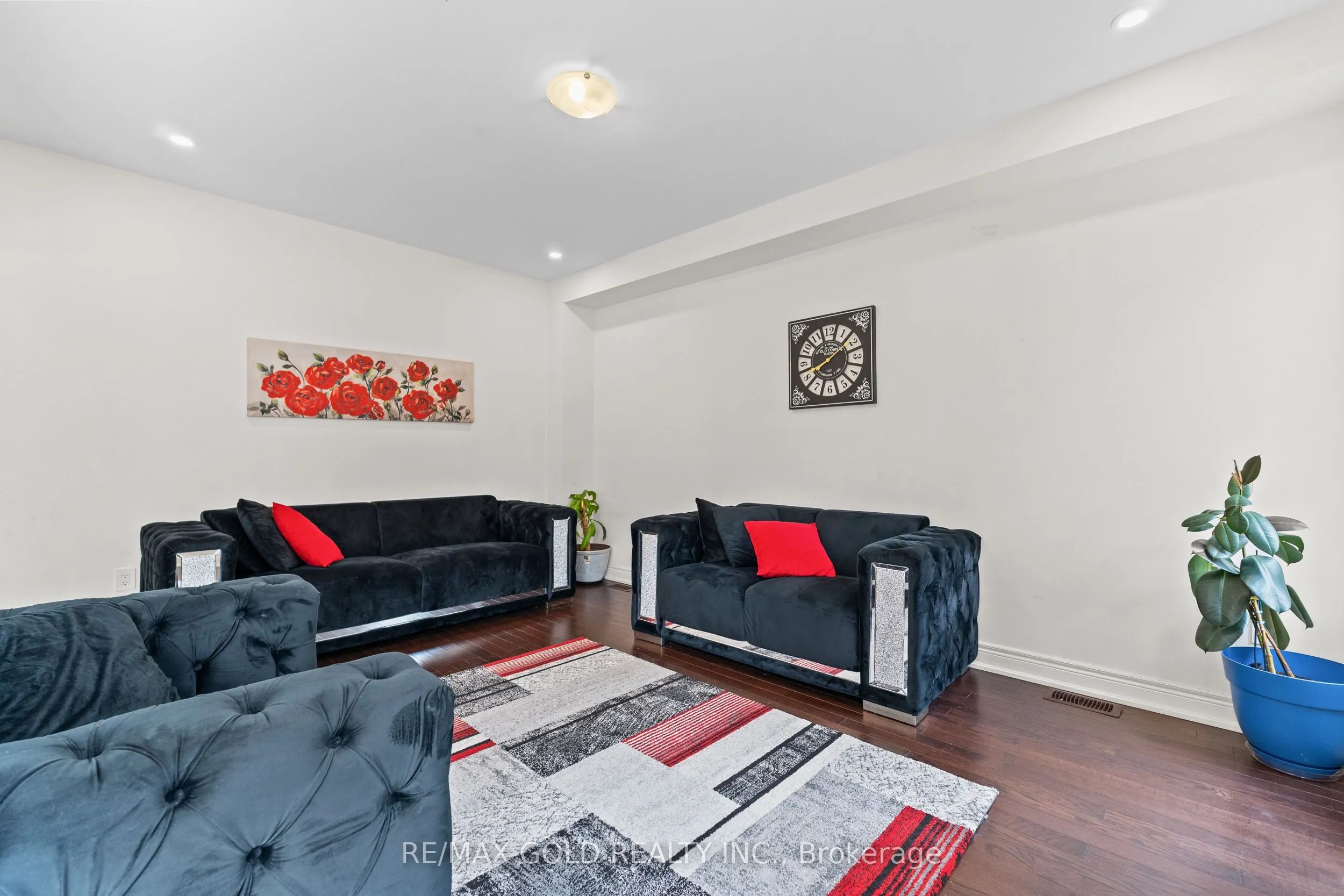 33 Tiger Crescent
