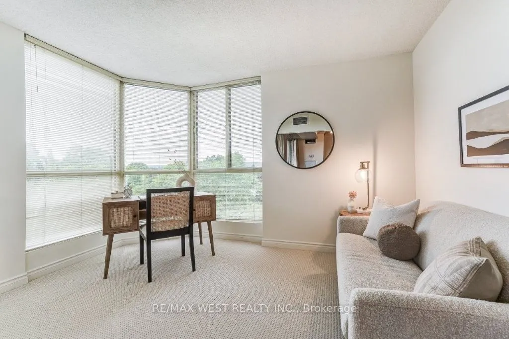 1237 North Shore Boulevard E, #707