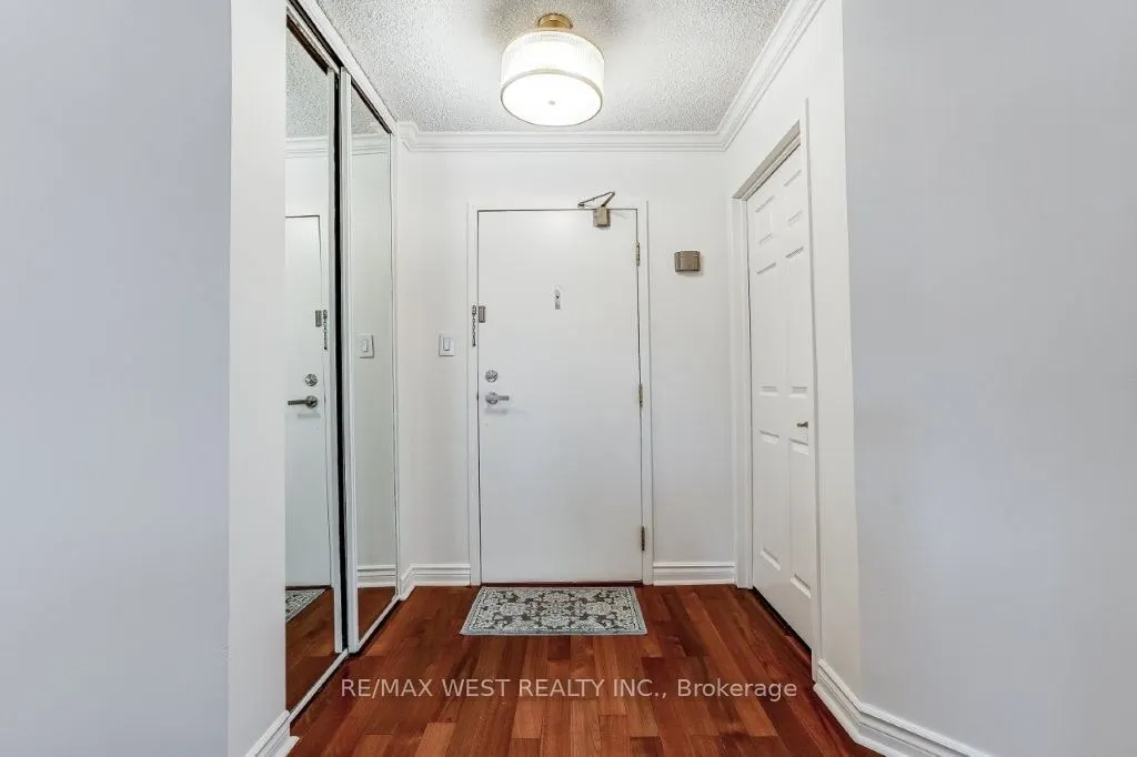1237 North Shore Boulevard E, #707