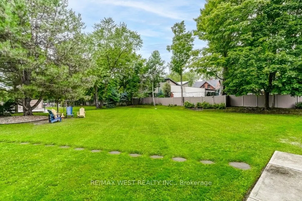 1237 North Shore Boulevard E, #707