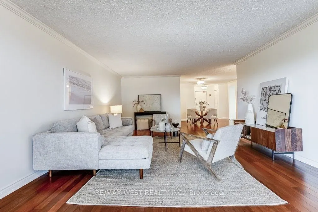 1237 North Shore Boulevard E, #707
