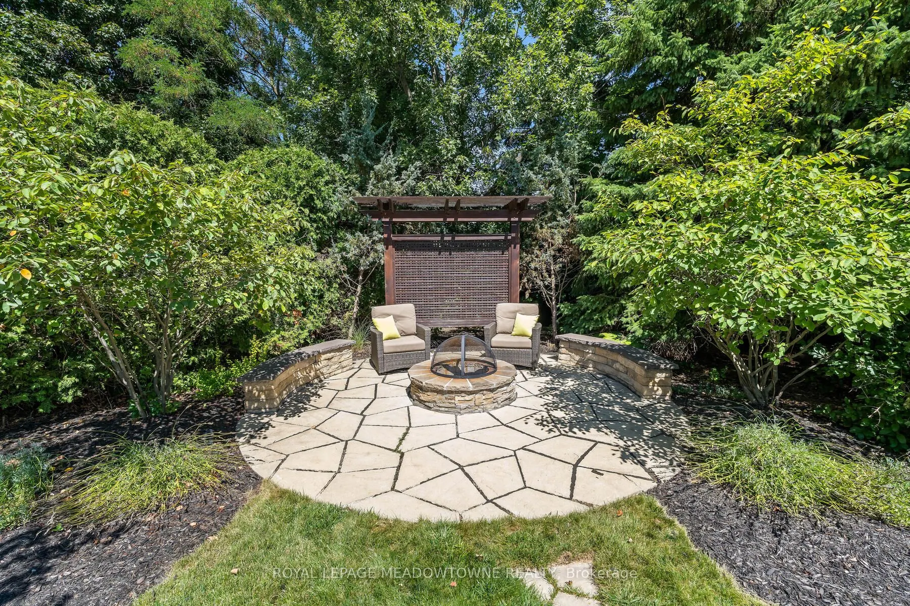 25 Hillside Drive