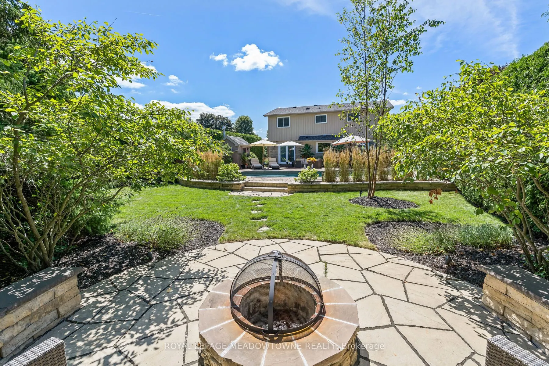 25 Hillside Drive
