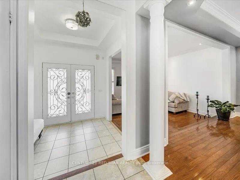31 Eiffel Boulevard