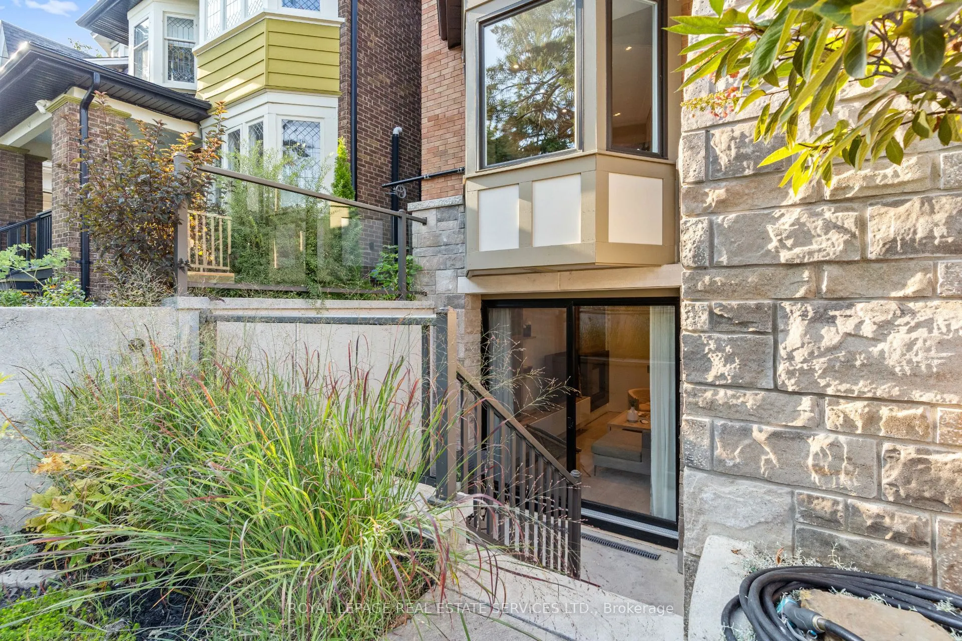 20 Glenwood Avenue