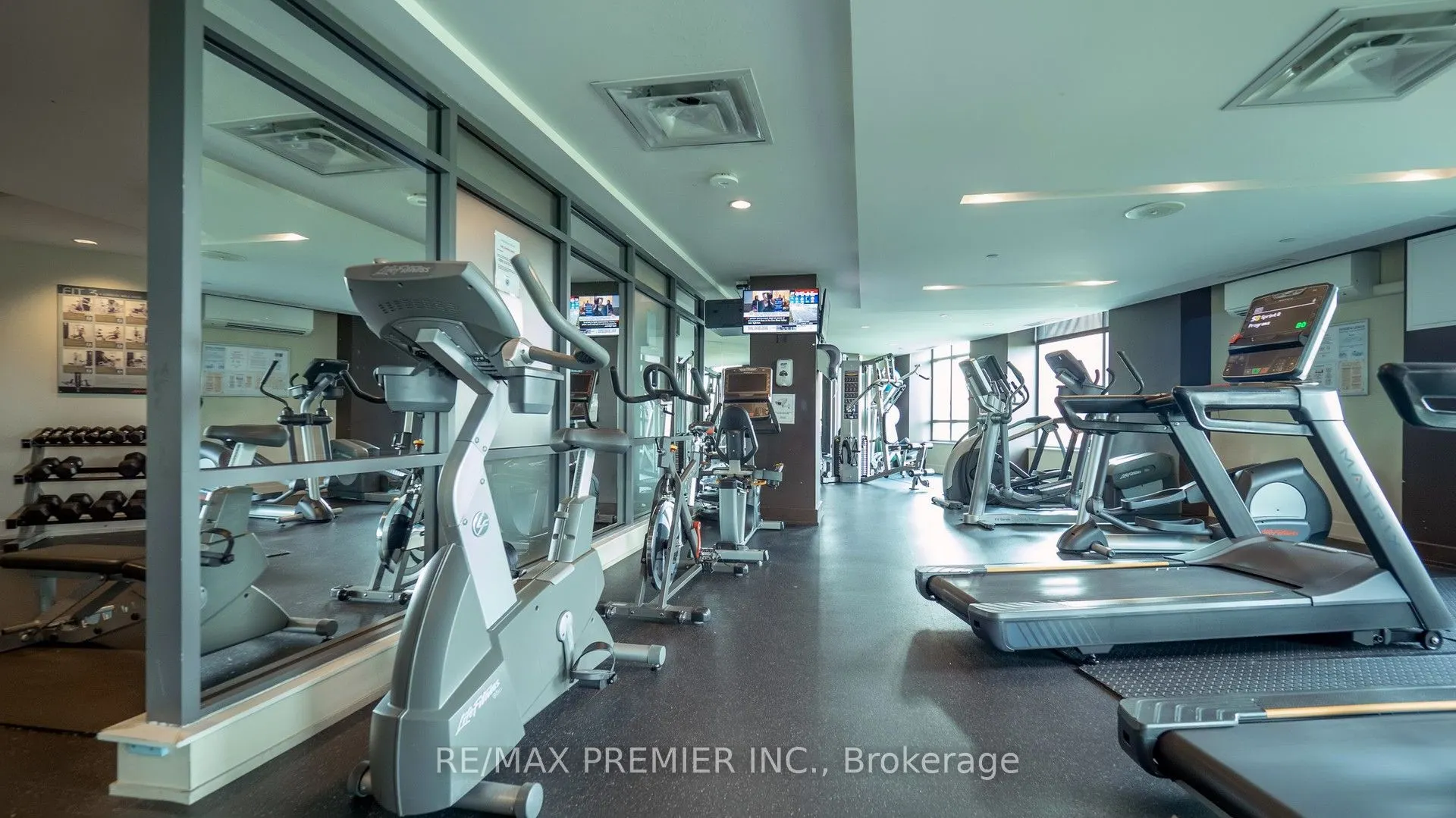 235 Sherway Gardens Road, #809