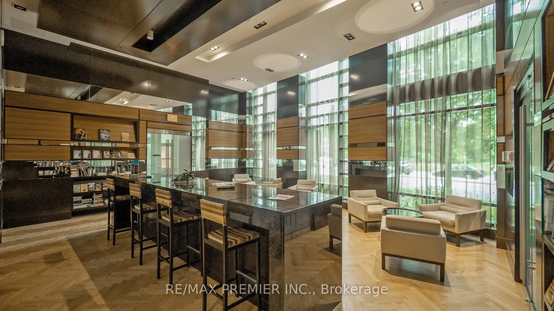 235 Sherway Gardens Road, #809