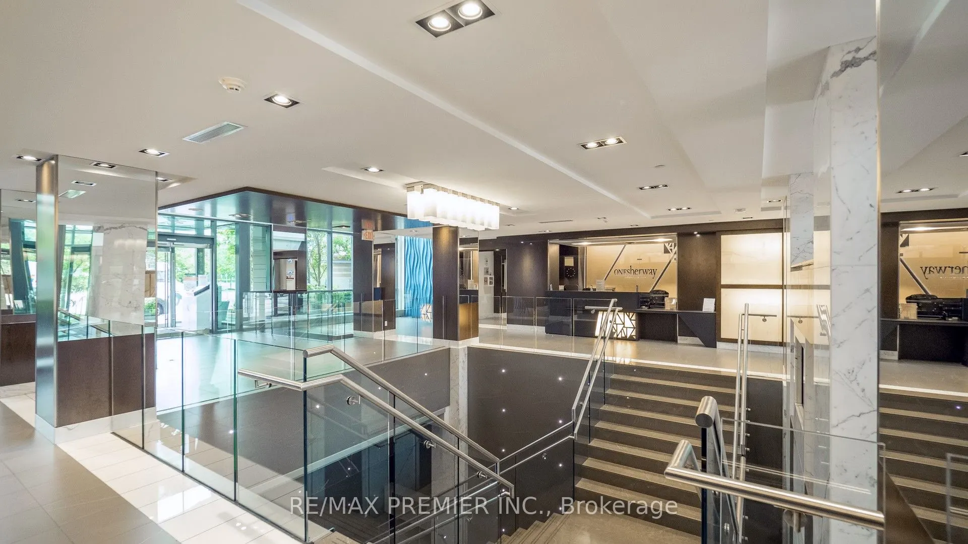 235 Sherway Gardens Road, #809
