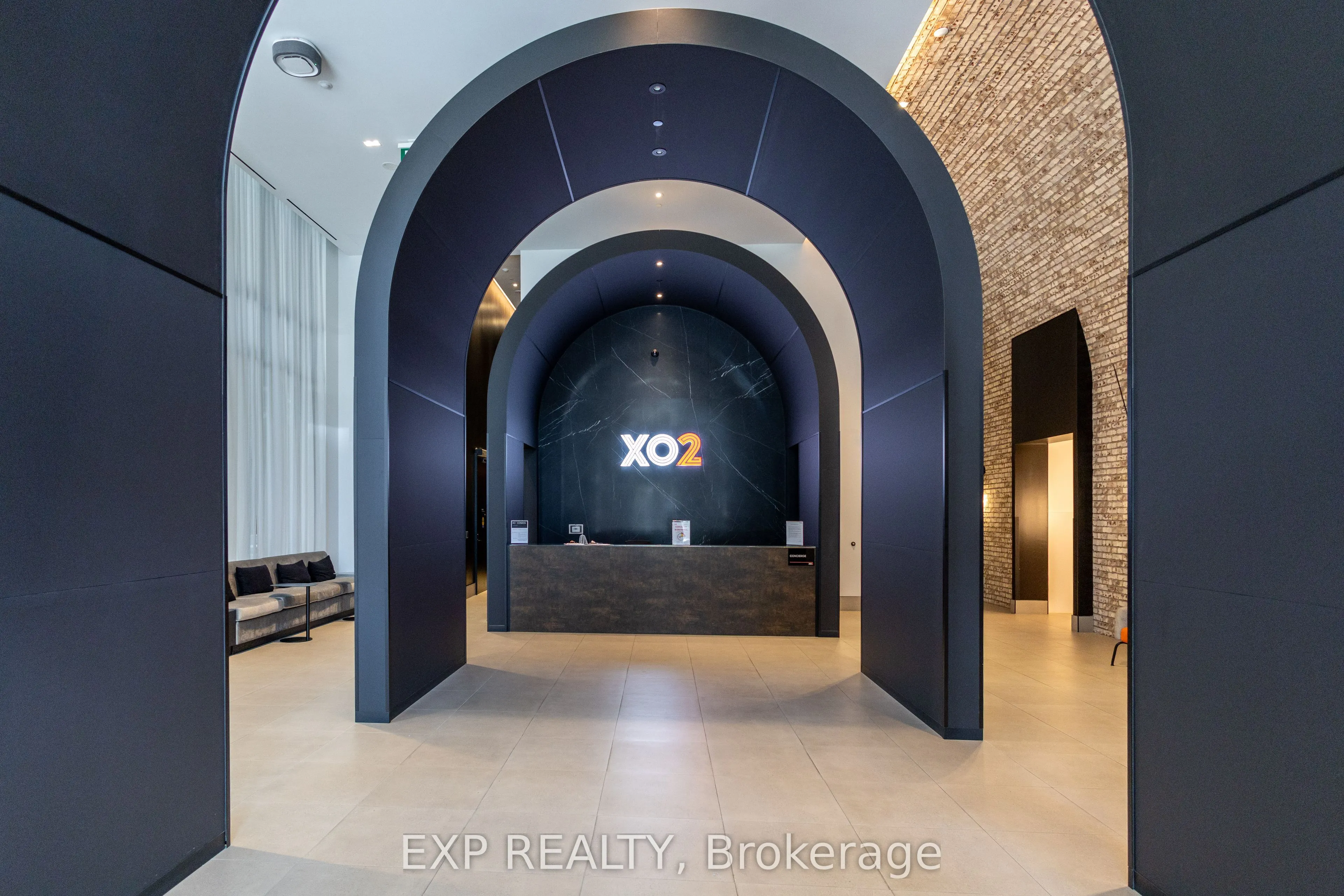285 Dufferin Street, #427
