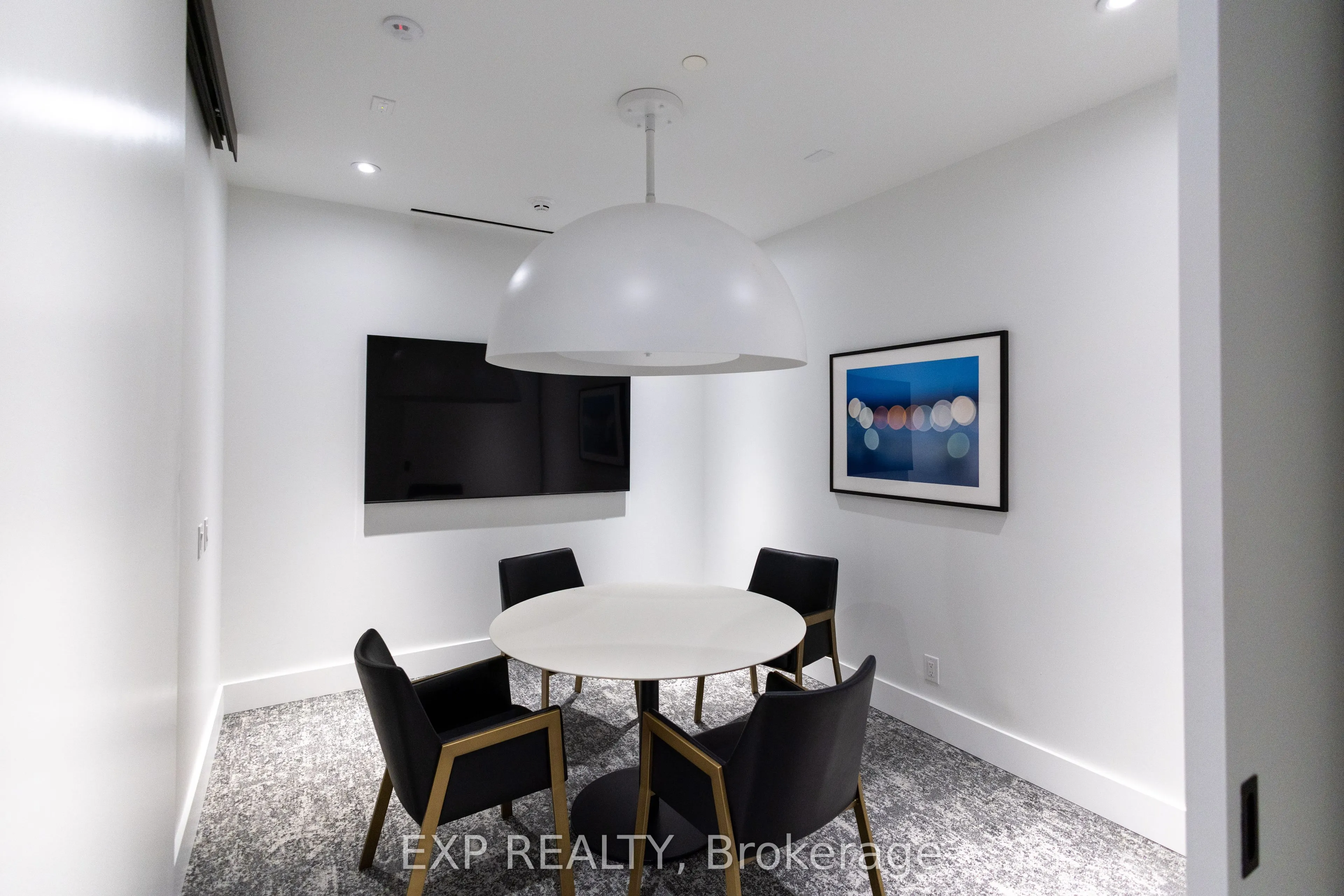 285 Dufferin Street, #427