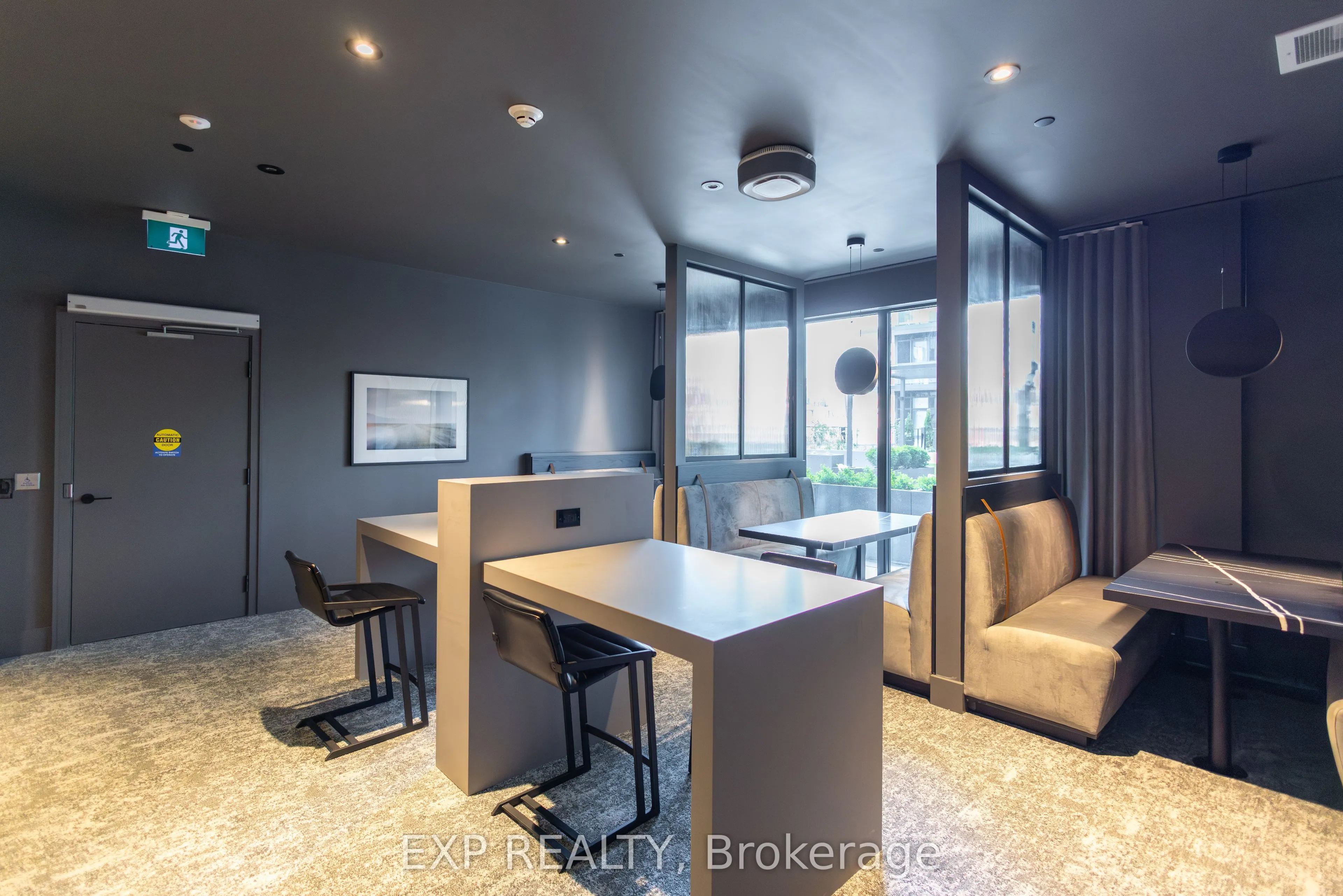 285 Dufferin Street, #427