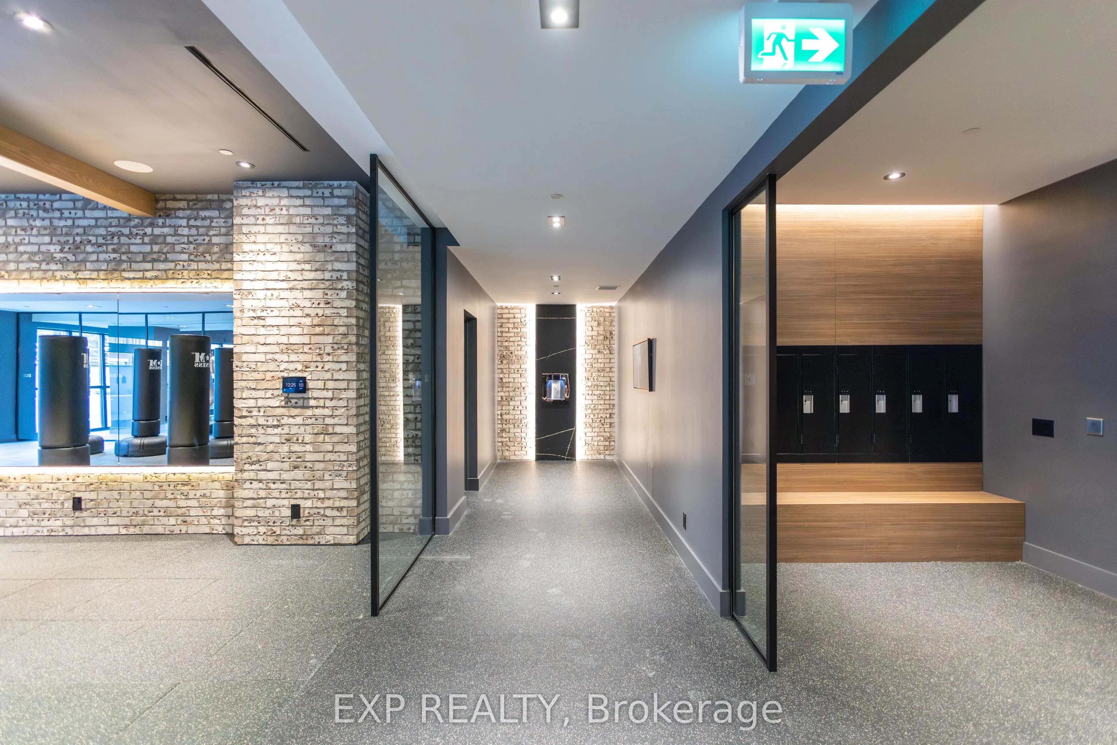 285 Dufferin Street, #427