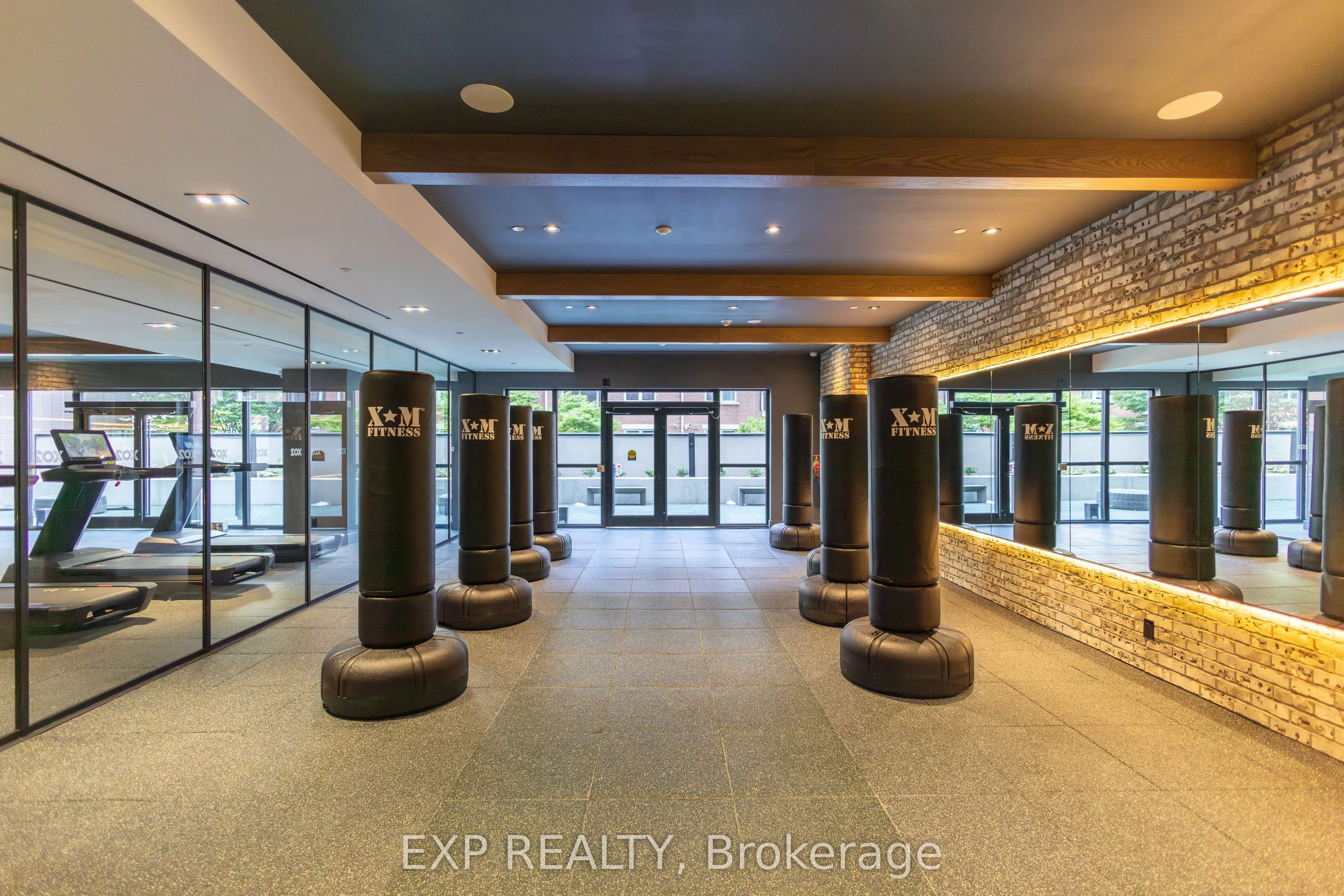 285 Dufferin Street, #427