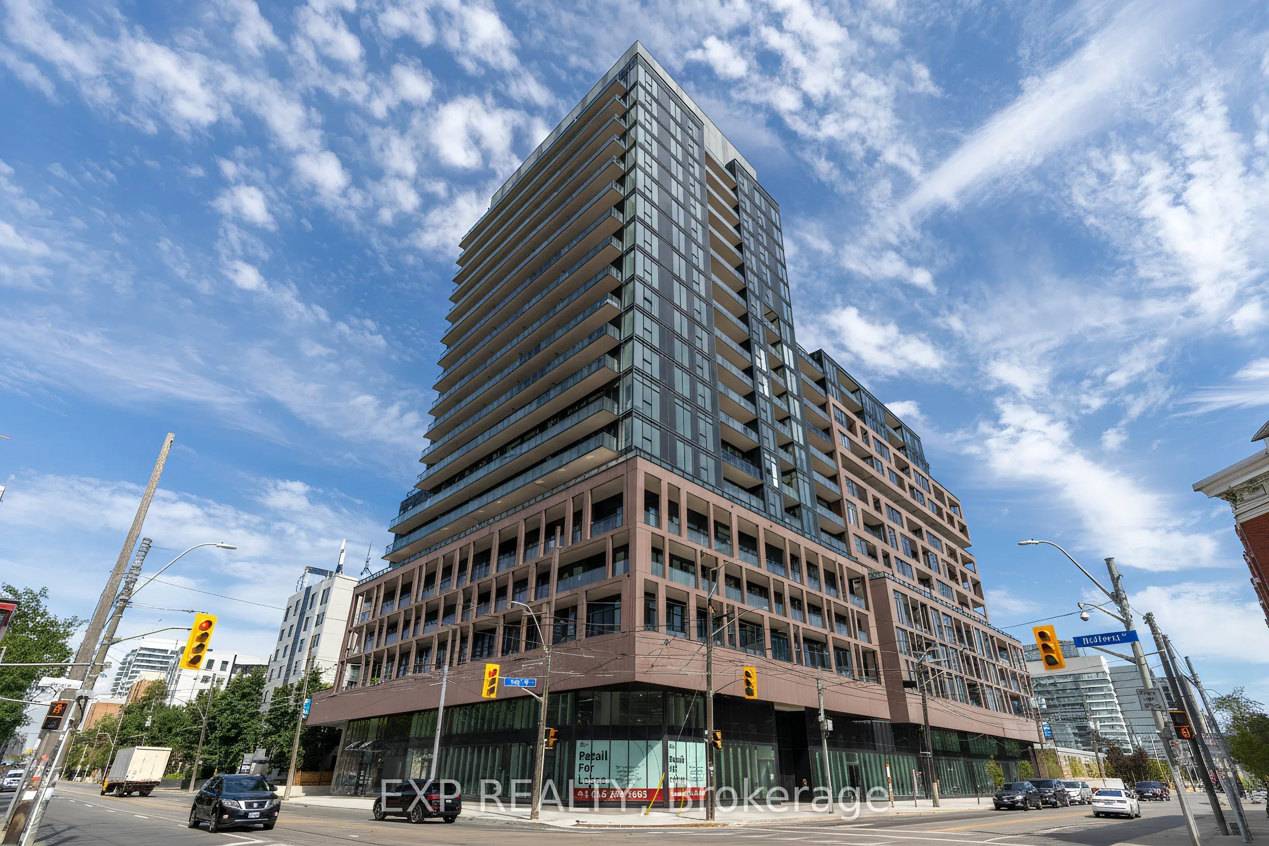 285 Dufferin Street, #427