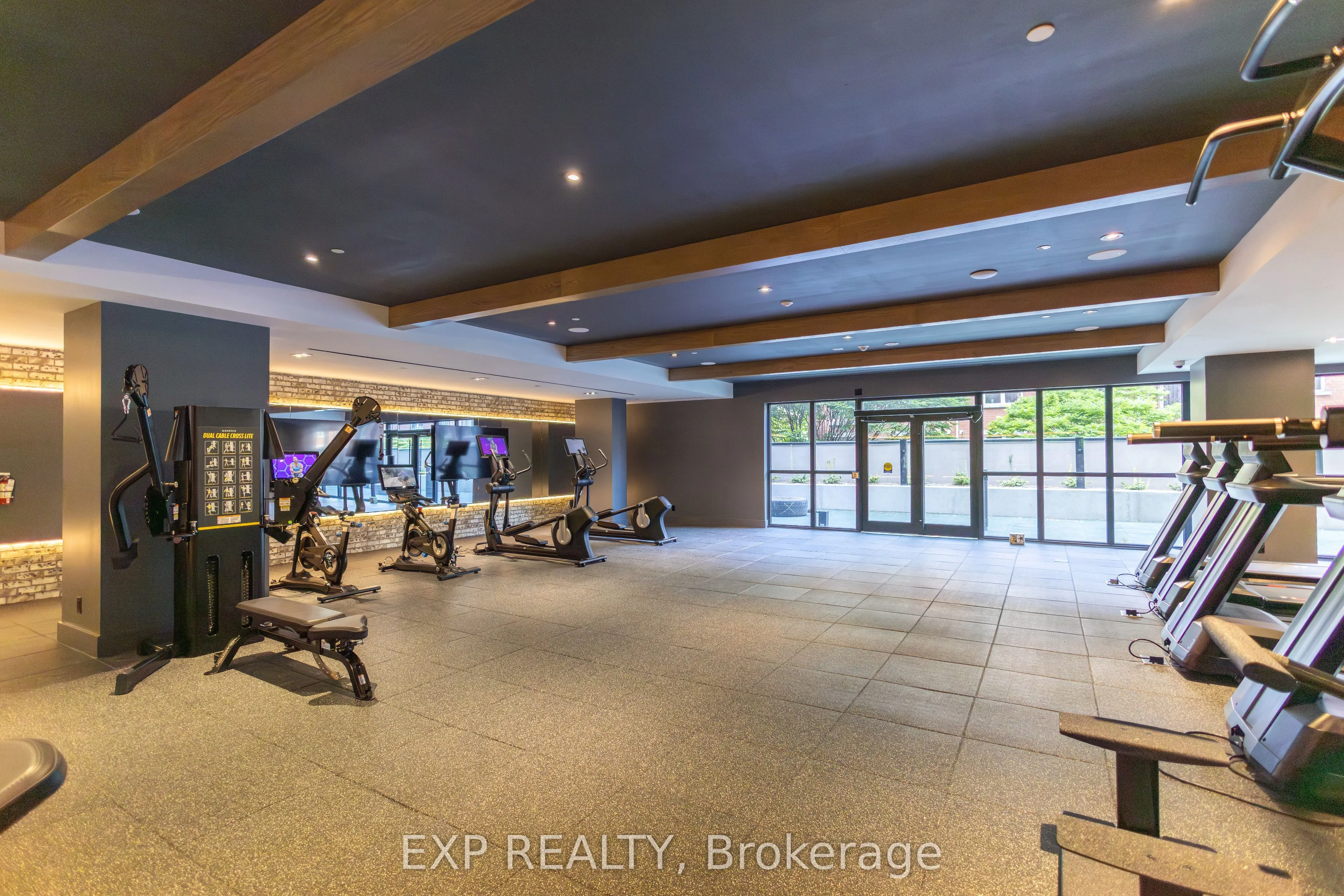 285 Dufferin Street, #427