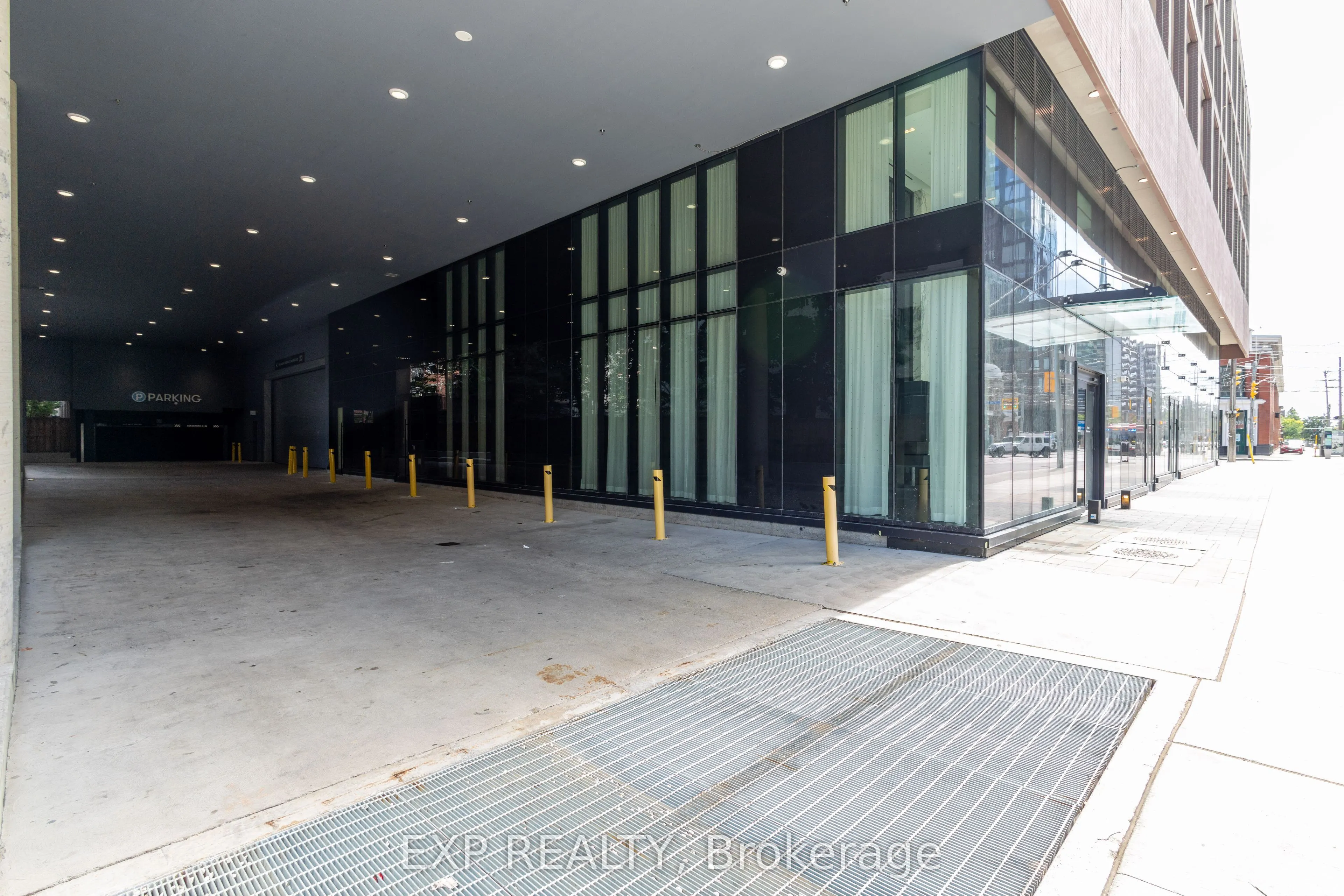 285 Dufferin Street, #427
