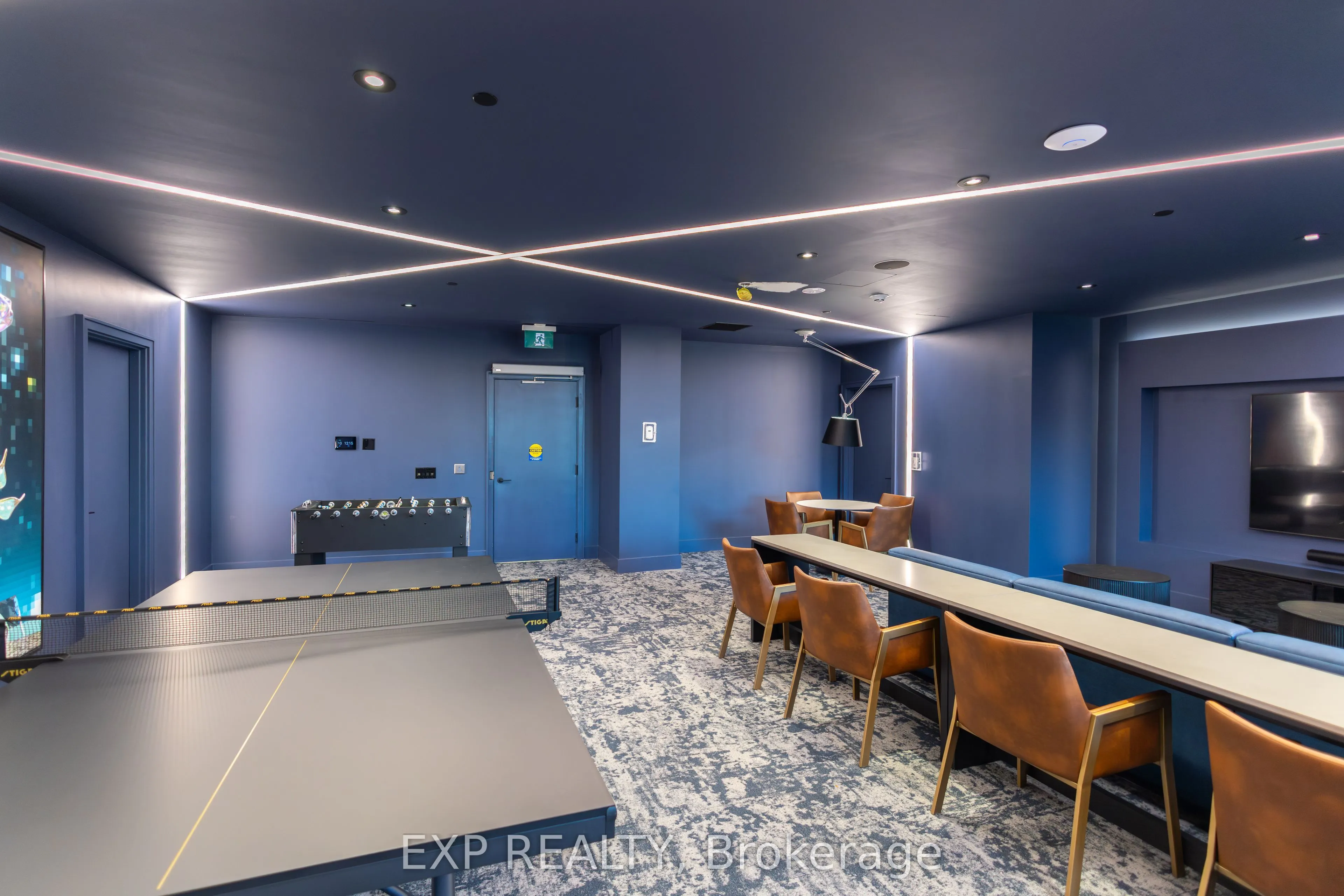 285 Dufferin Street, #427
