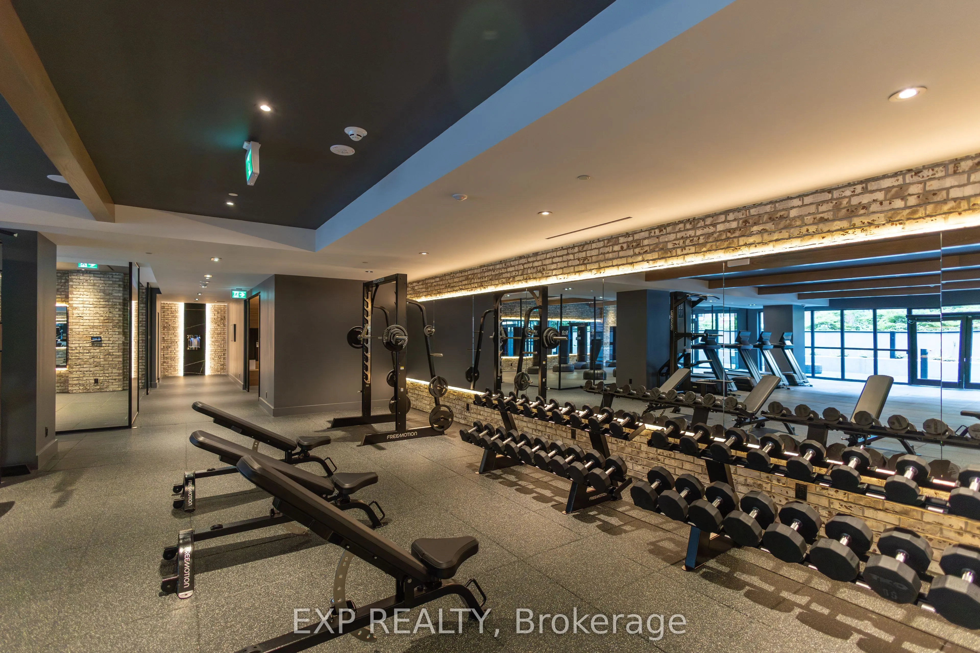 285 Dufferin Street, #427
