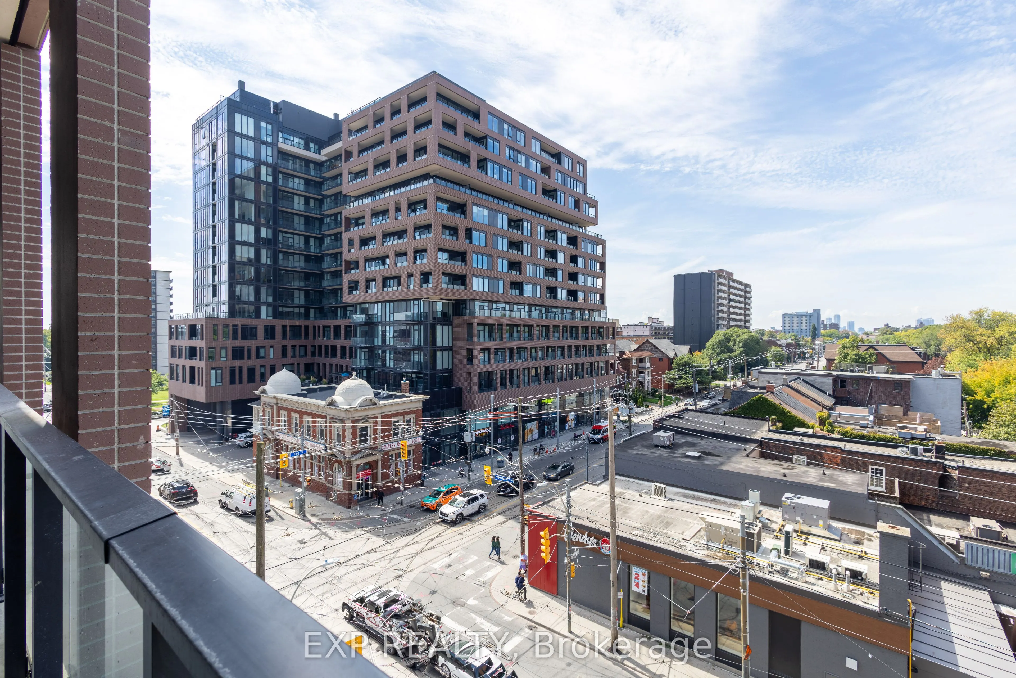 285 Dufferin Street, #427