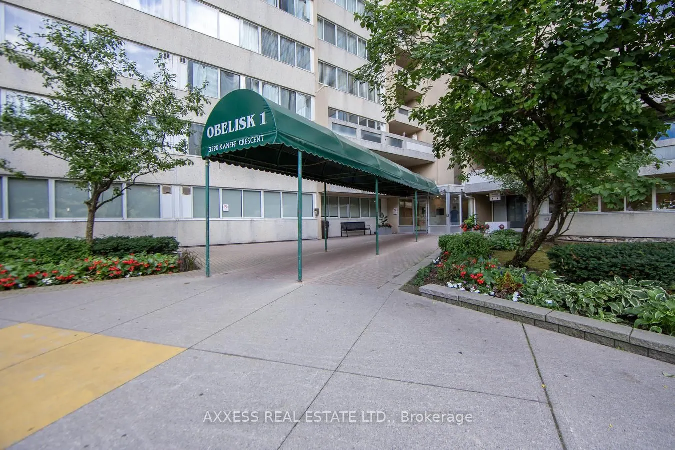 3590 Kaneff Crescent, #609