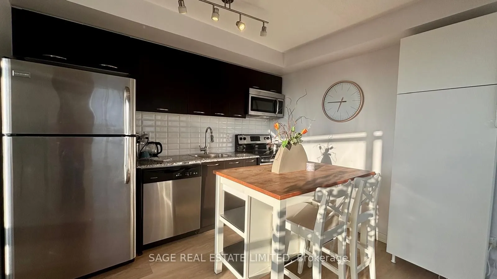 38 Joe Shuster Way, #1518
