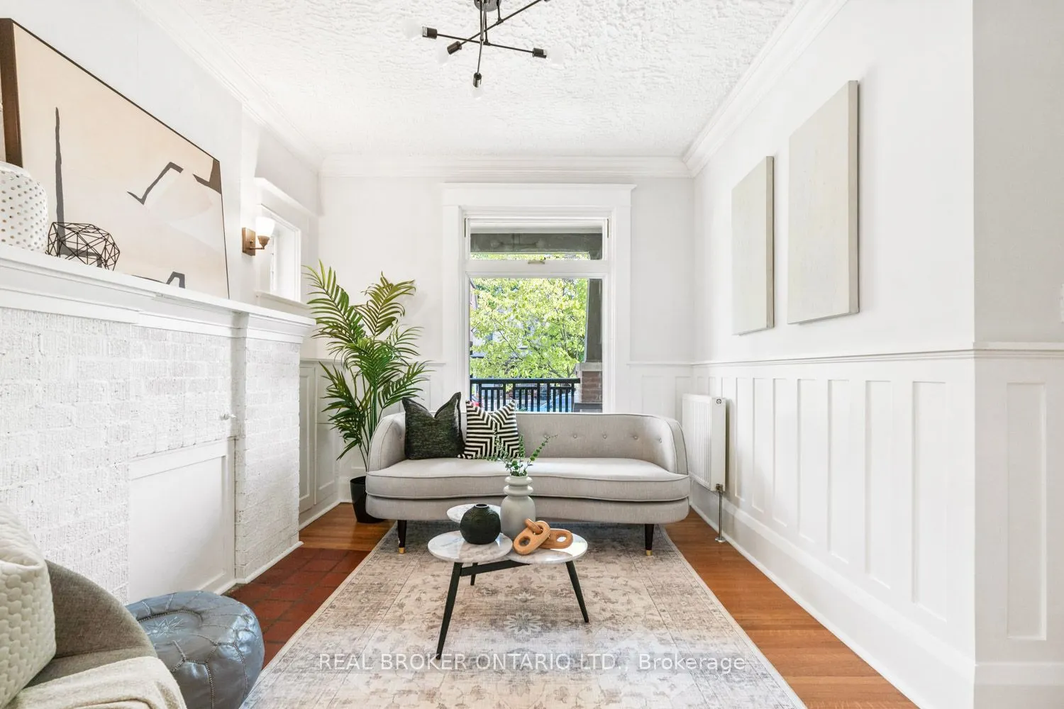 82 Salem Avenue
