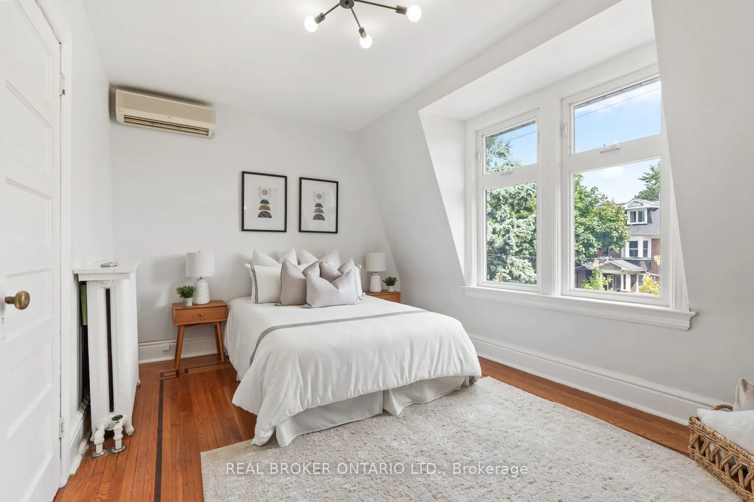 82 Salem Avenue