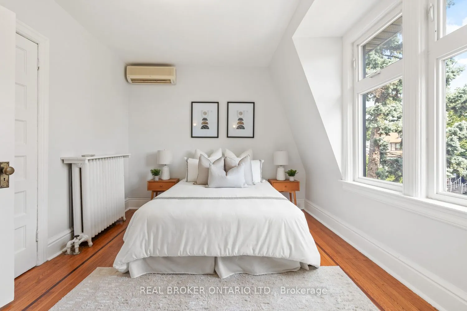 82 Salem Avenue