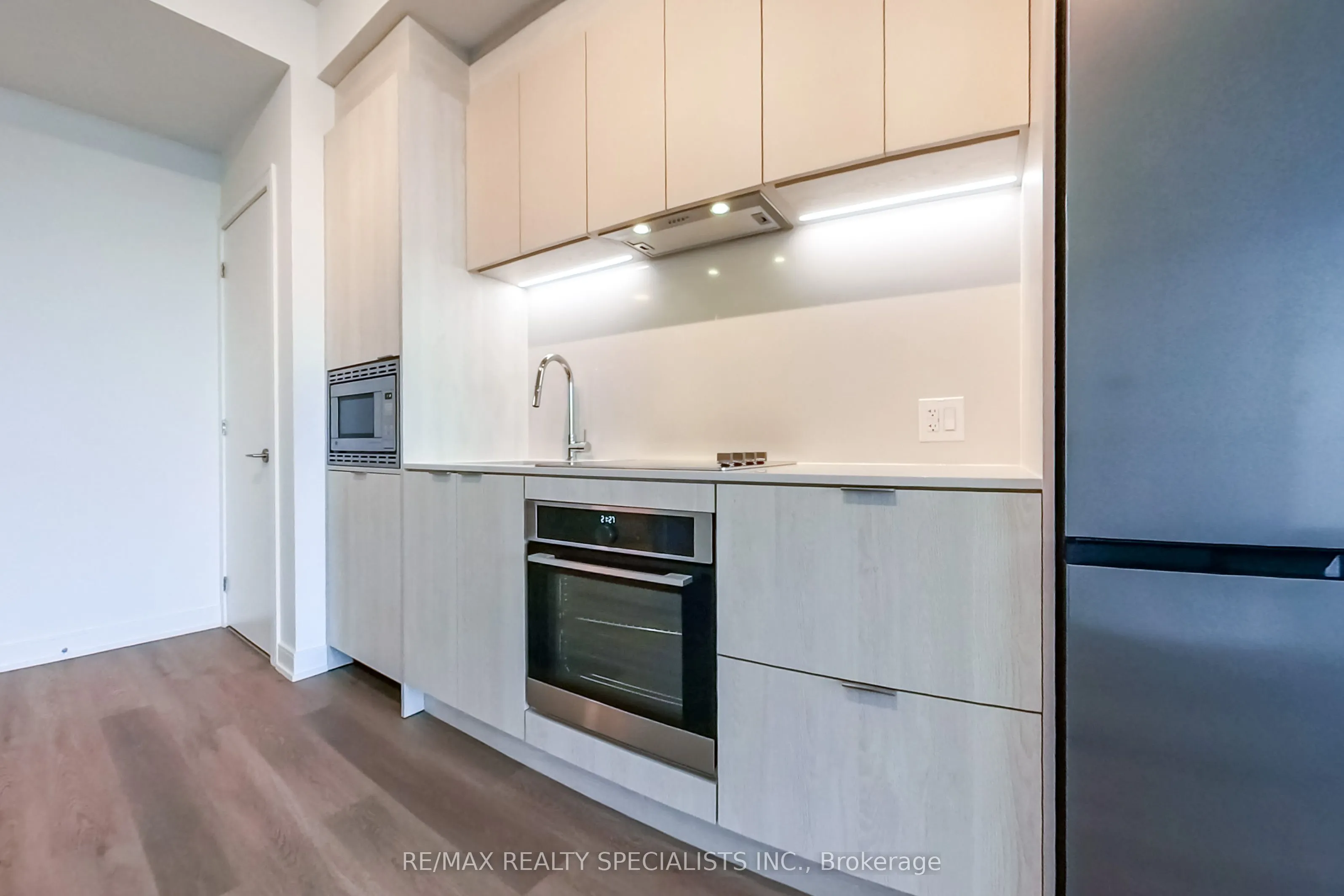 3009 NOVAR Road, #817