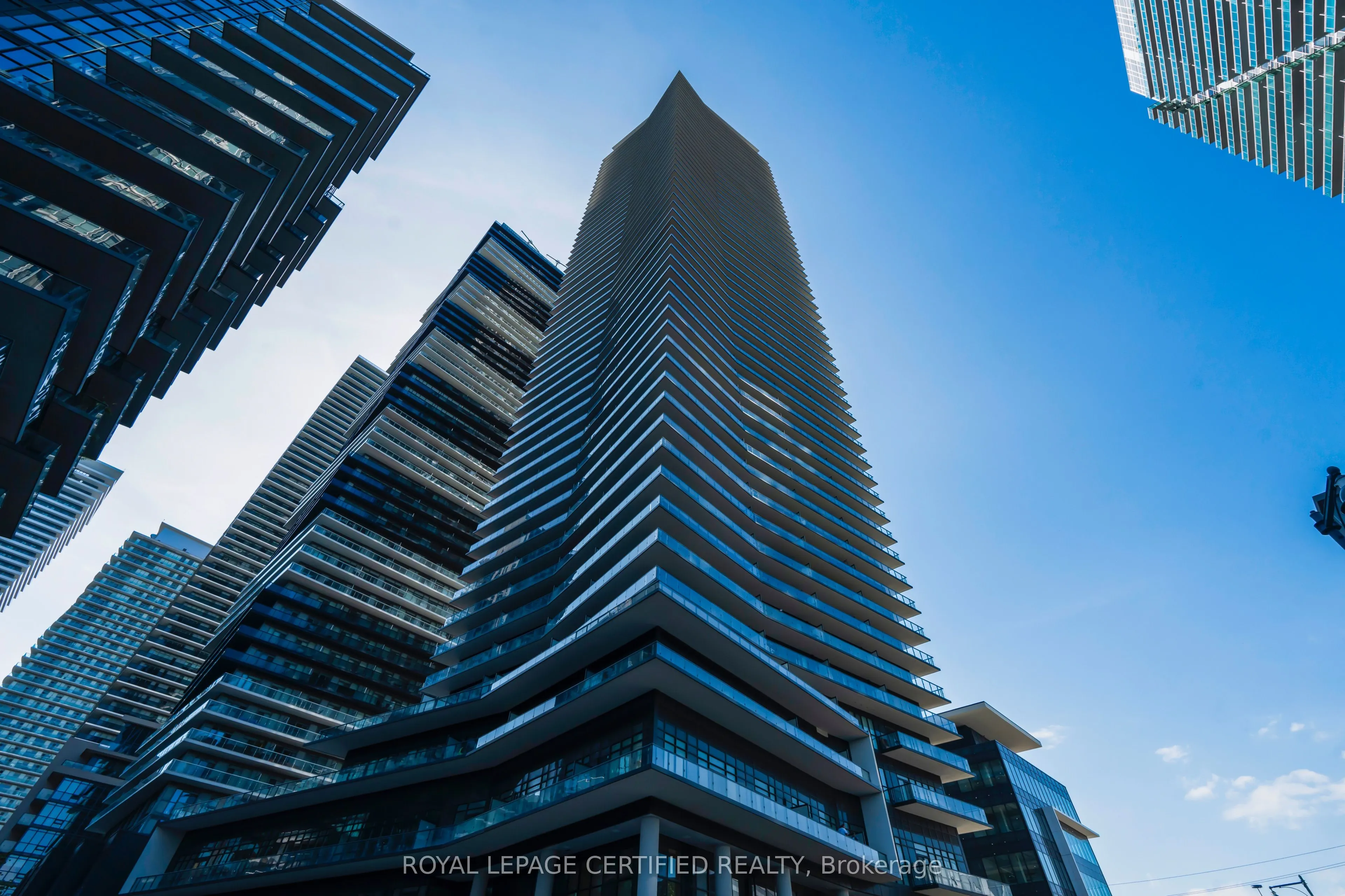 38 Annie Craig Drive S, #2108