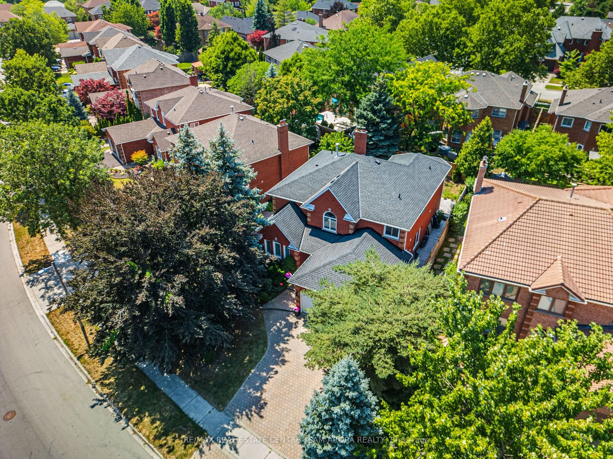 2816 Rosewood Lane