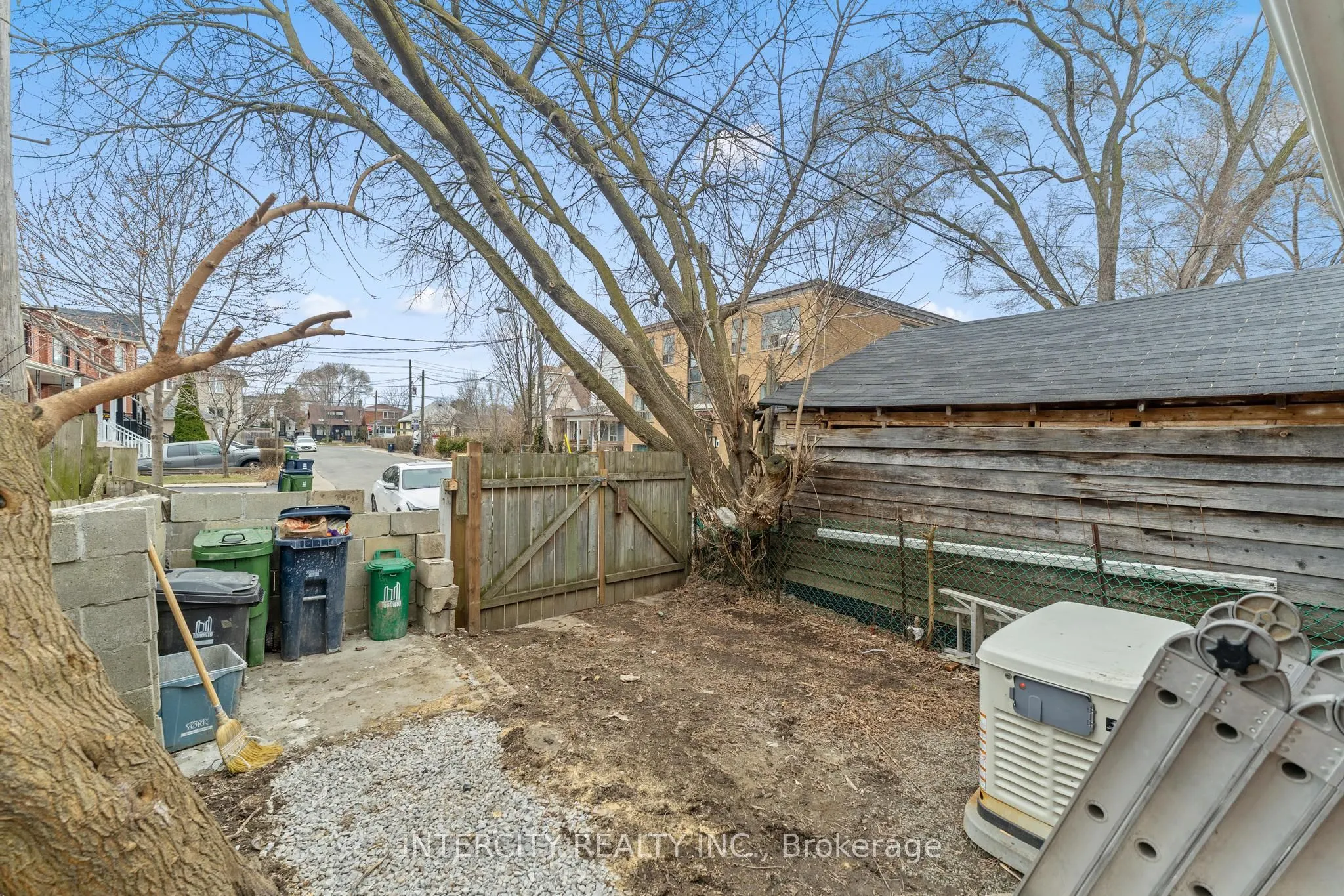 68 Greendale Avenue