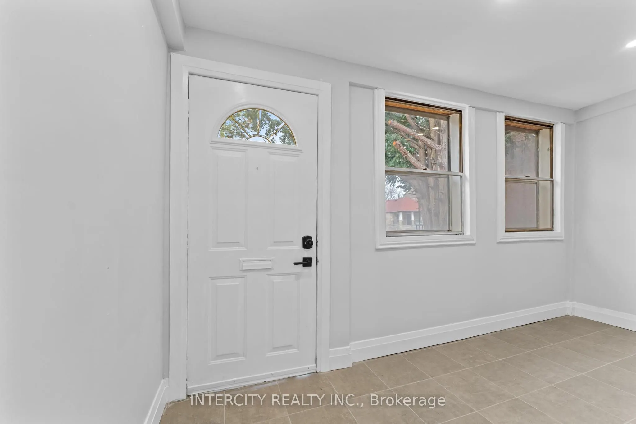 68 Greendale Avenue